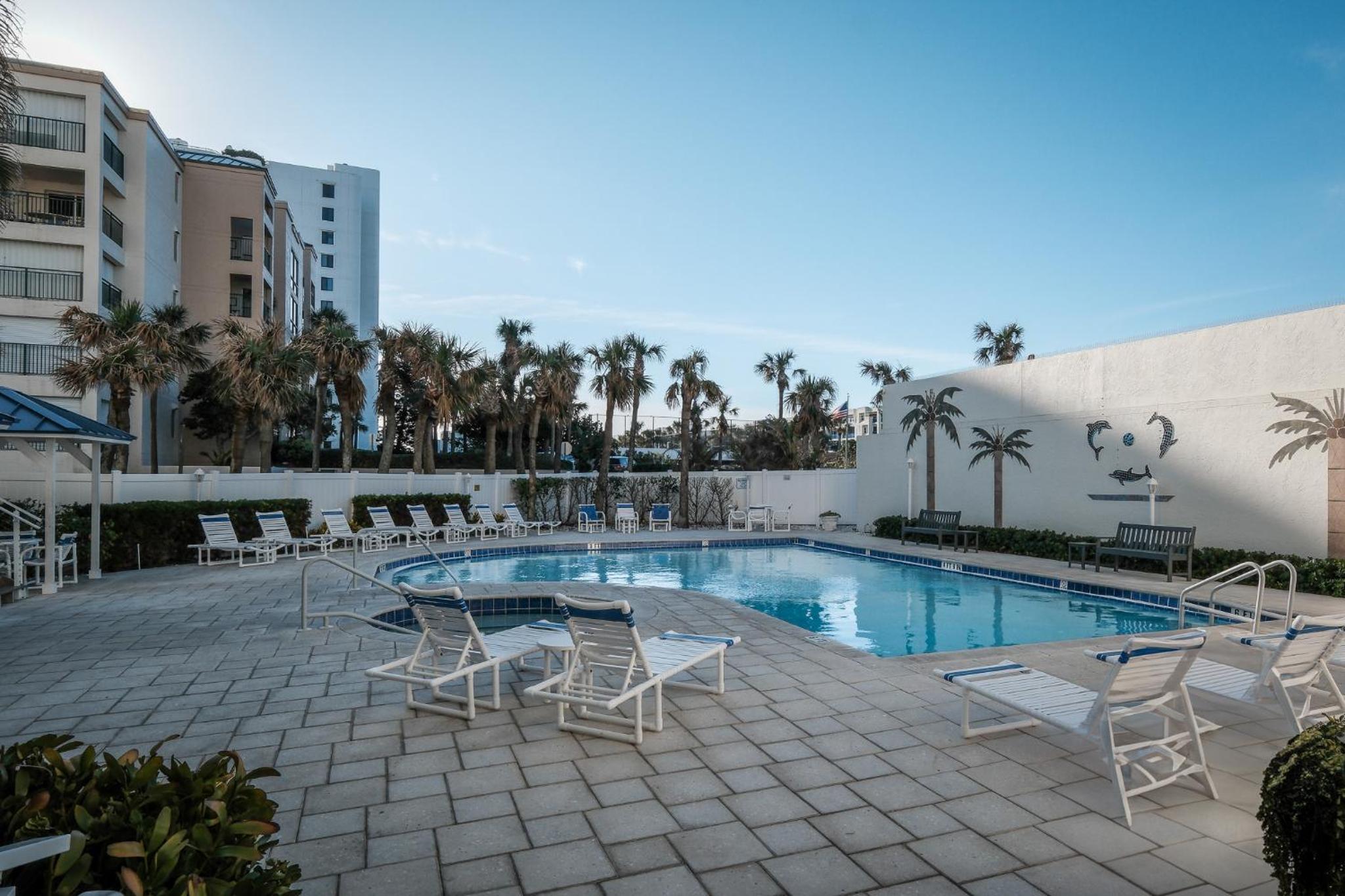 New listing! Direct oceanfront with private balcony, pool, and hot tub
