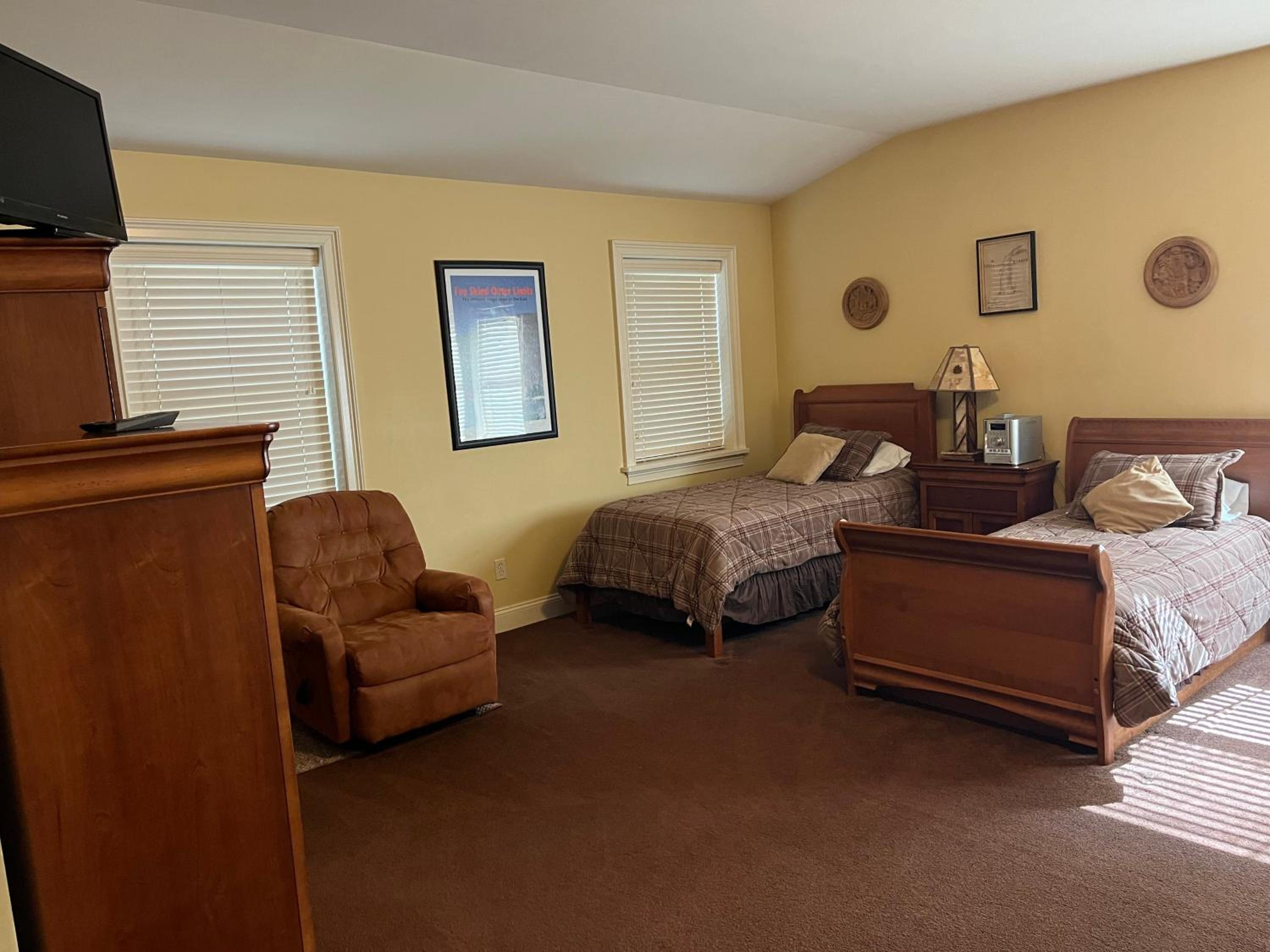 Big Boulder at Killington - Renovated Home with Hot Tub, Sauna, and Views