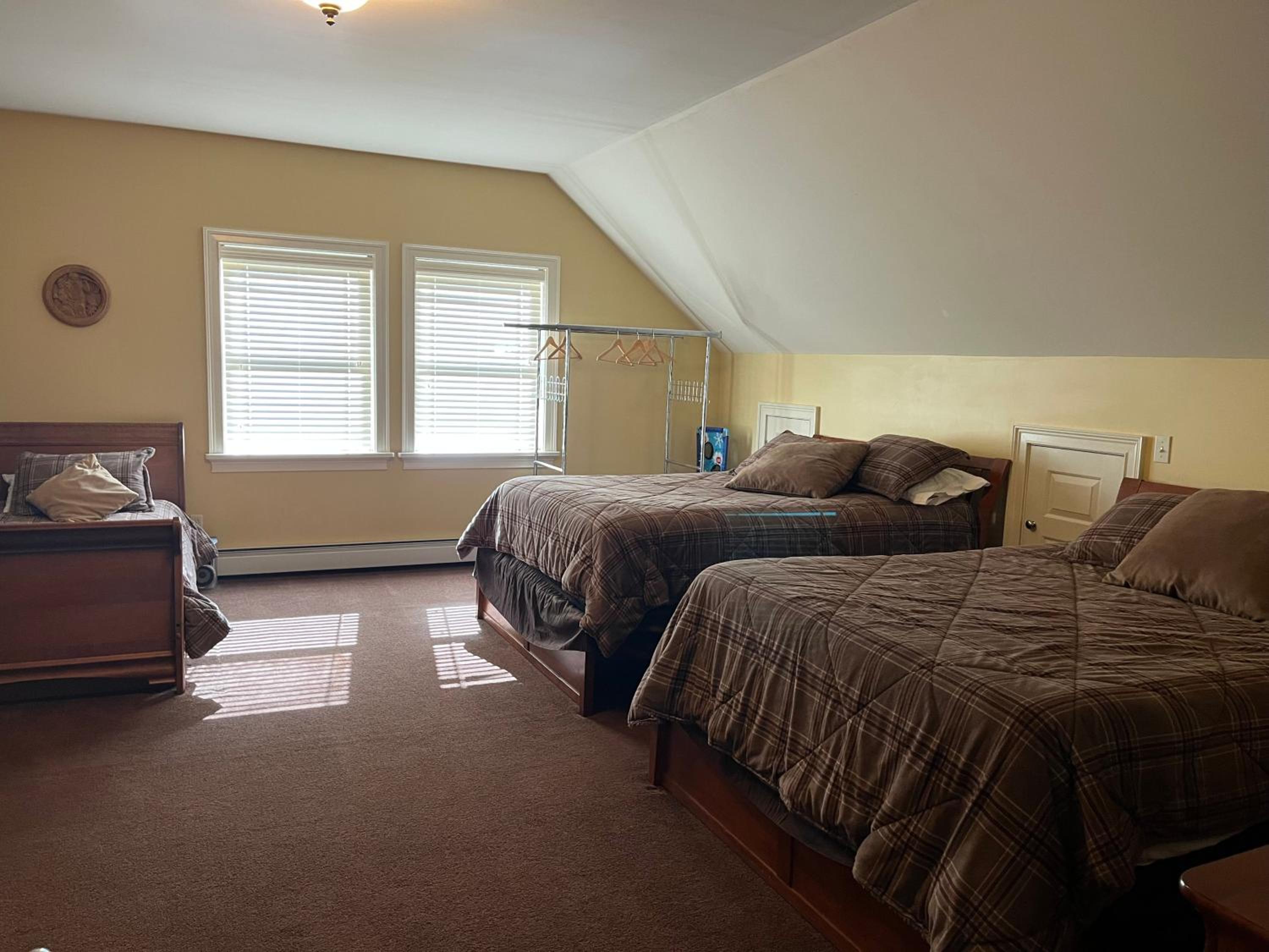 Big Boulder at Killington - Renovated Home with Hot Tub, Sauna, and Views