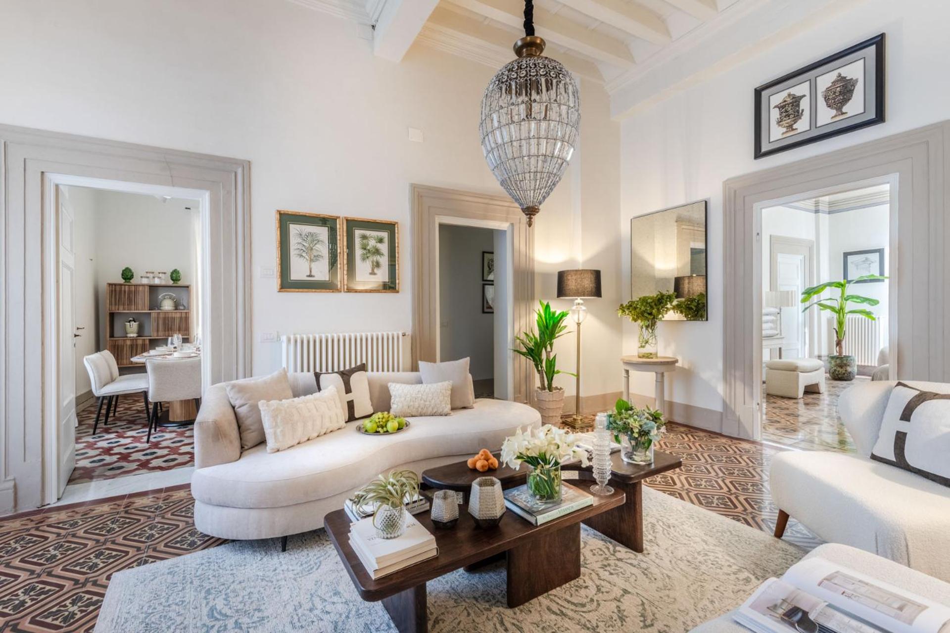The Frescoed Tale, 3 Bedrooms Apartment