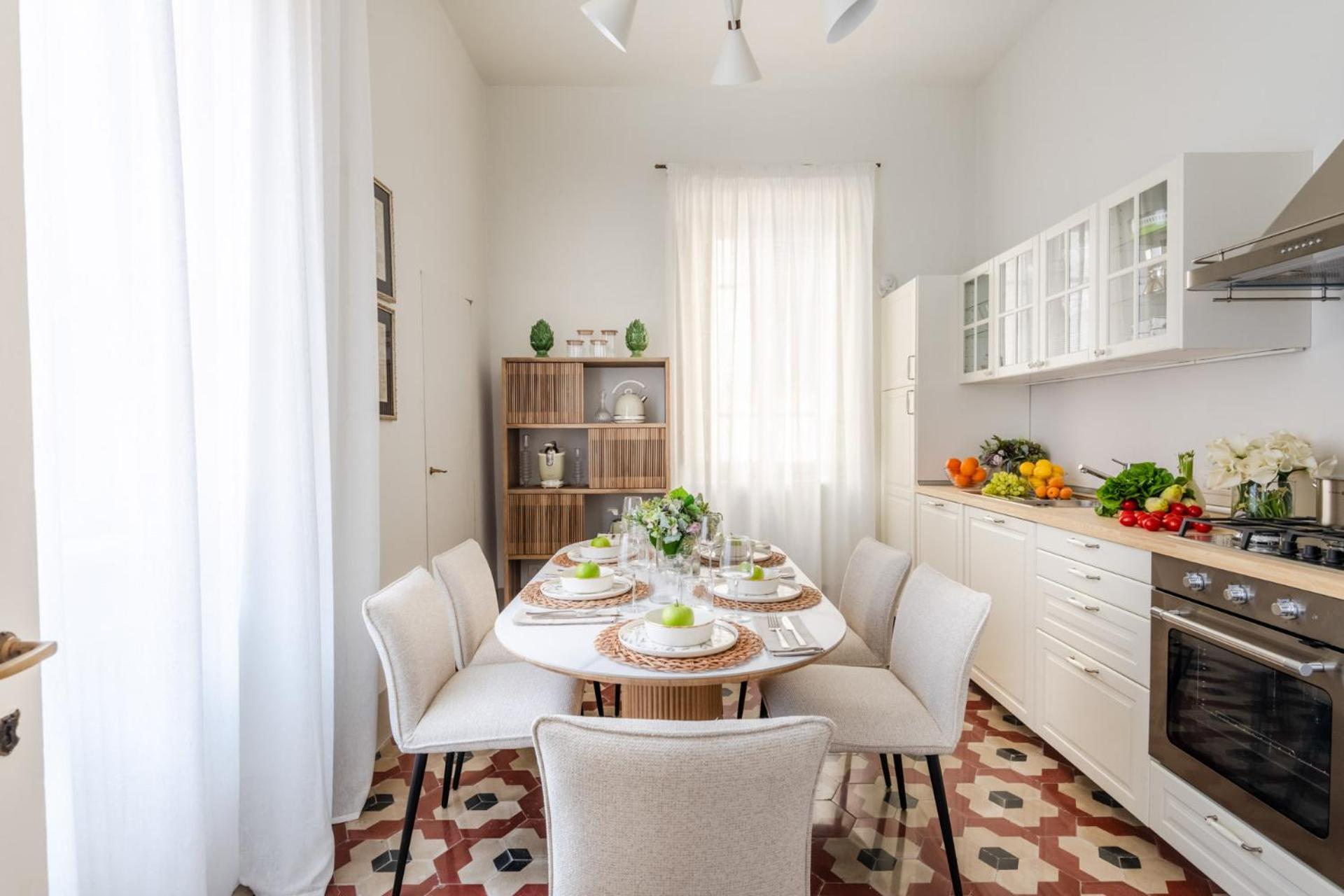 The Frescoed Tale, 3 Bedrooms Apartment