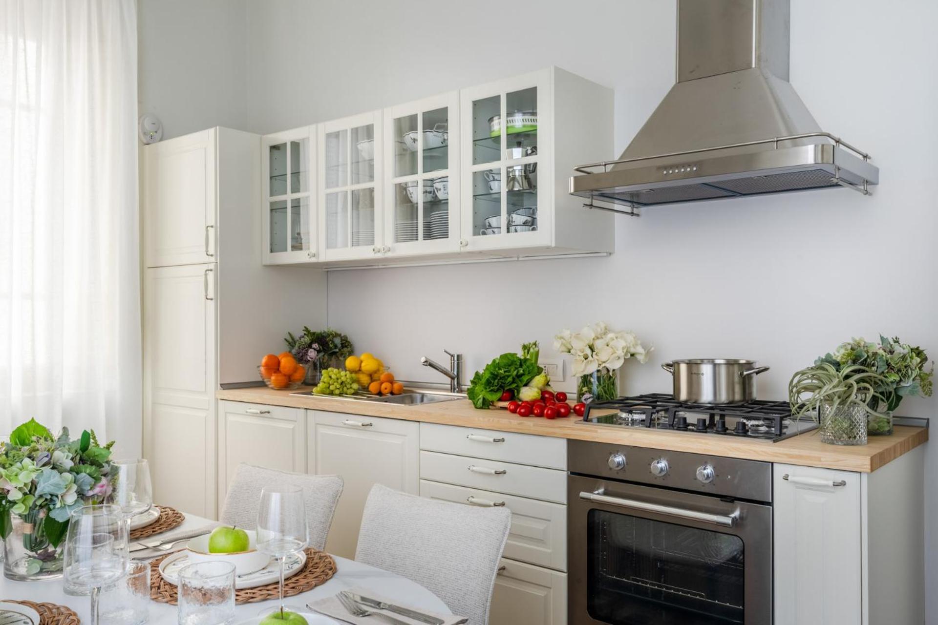 The Frescoed Tale, 3 Bedrooms Apartment