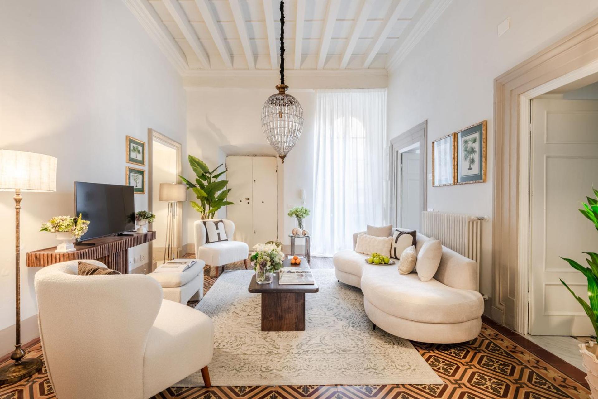 The Frescoed Tale, 3 Bedrooms Apartment