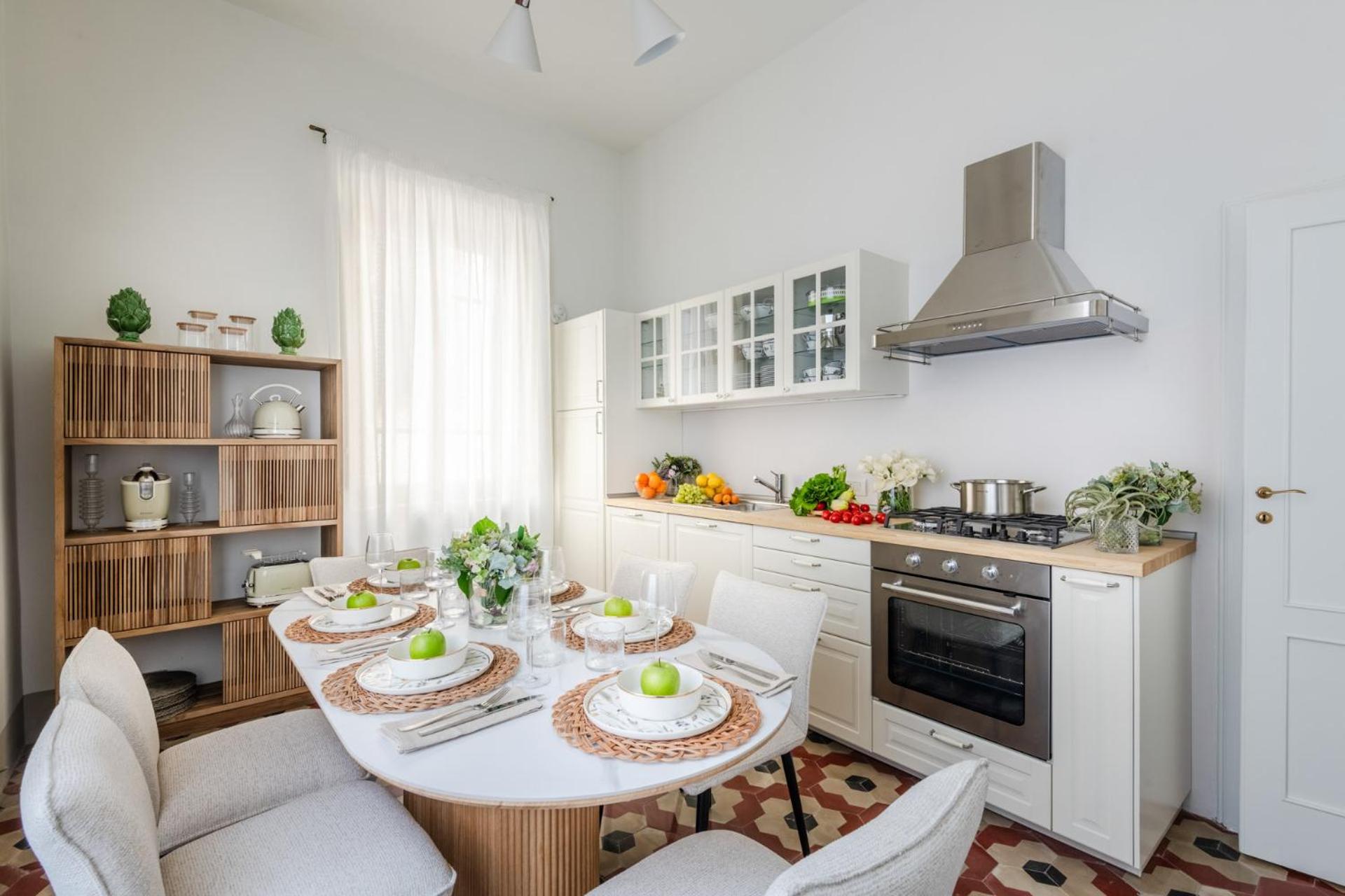 The Frescoed Tale, 3 Bedrooms Apartment