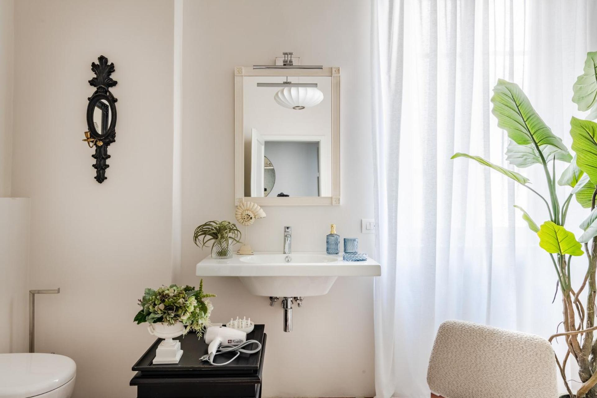 The Frescoed Tale, 3 Bedrooms Apartment