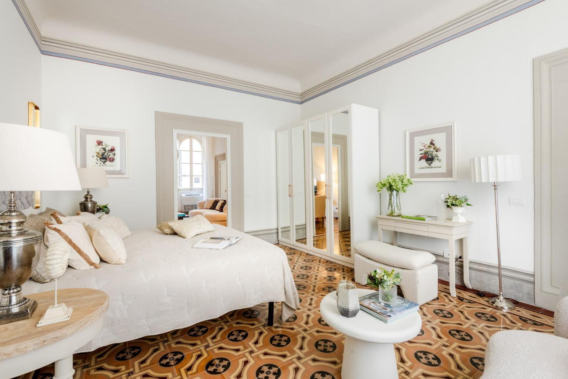 The Frescoed Tale, 3 Bedrooms Apartment