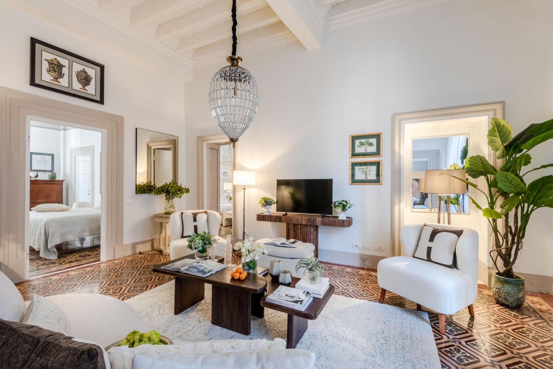 The Frescoed Tale, 3 Bedrooms Apartment
