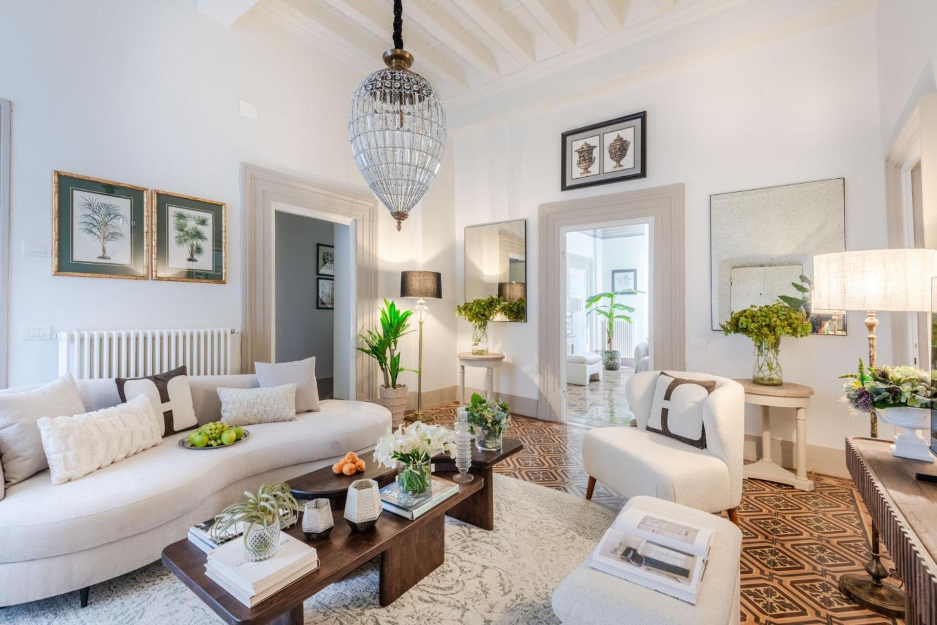 The Frescoed Tale, 3 Bedrooms Apartment
