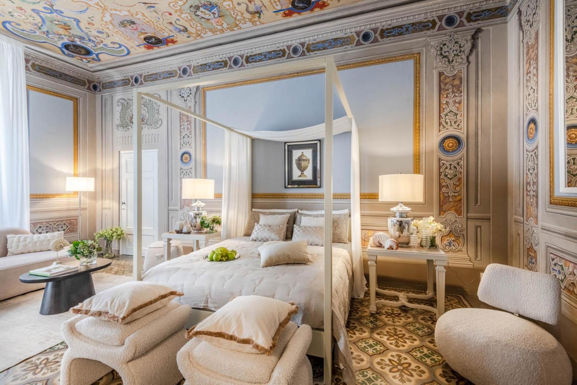 The Frescoed Tale, 3 Bedrooms Apartment