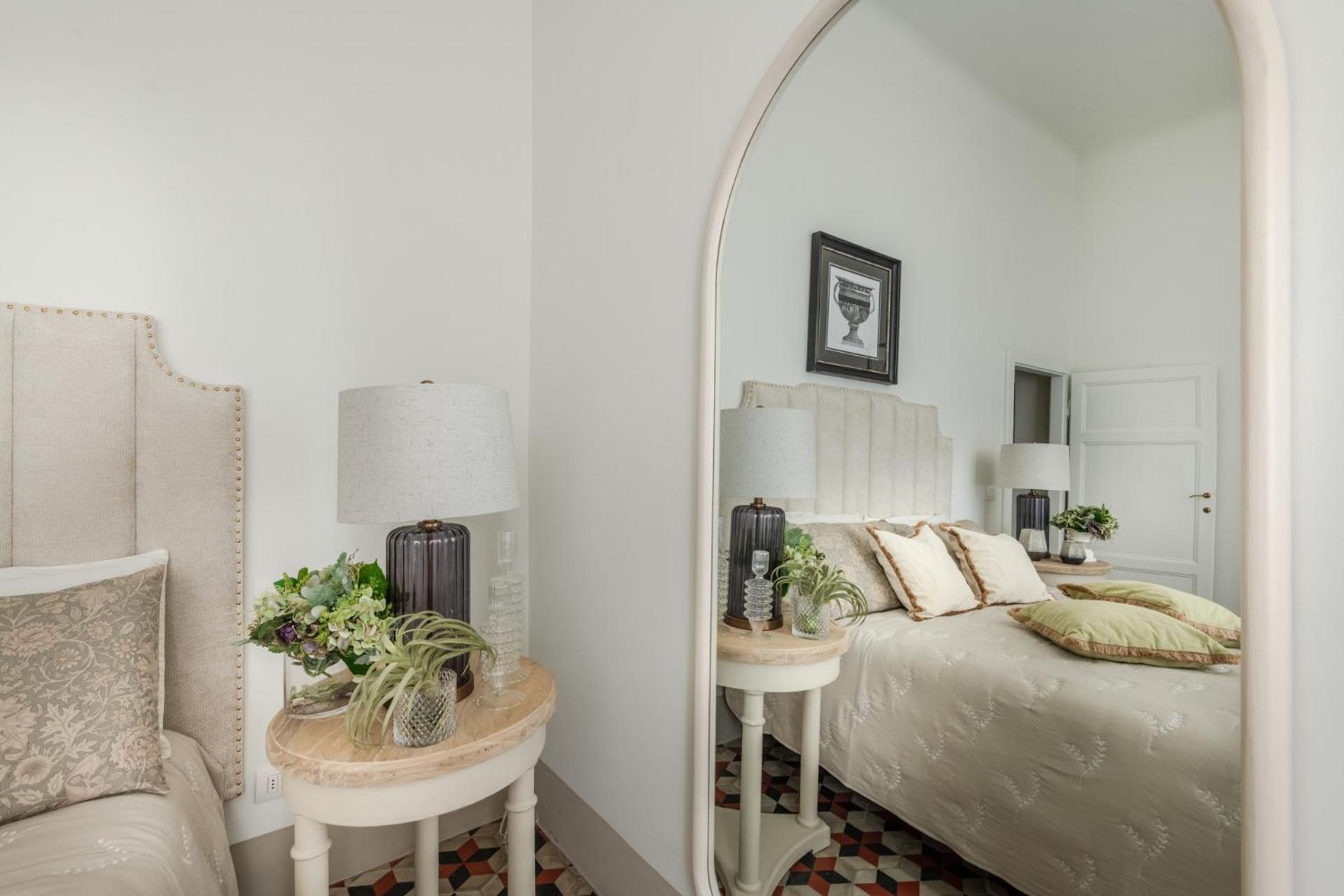The Frescoed Tale, 3 Bedrooms Apartment
