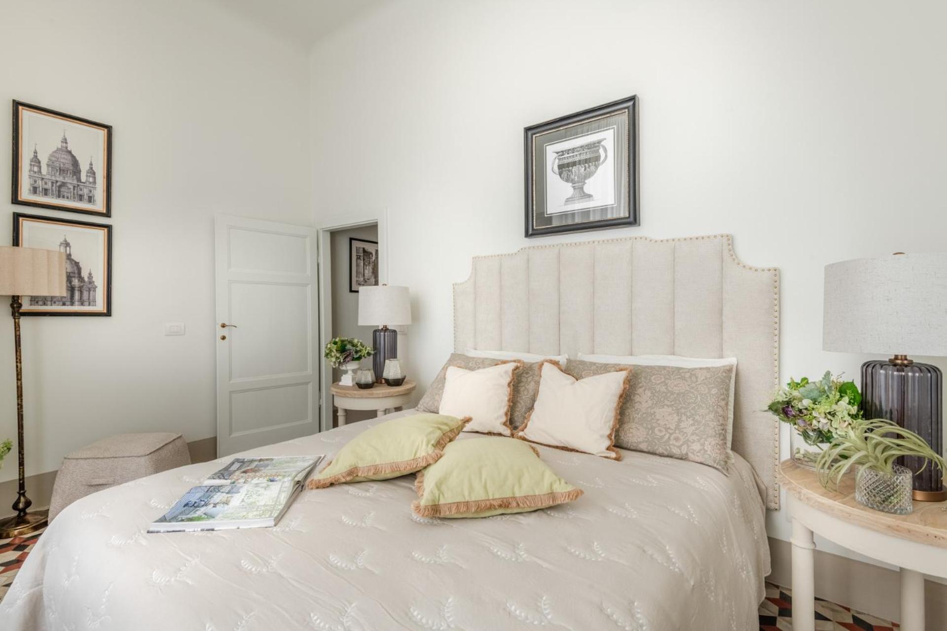 The Frescoed Tale, 3 Bedrooms Apartment
