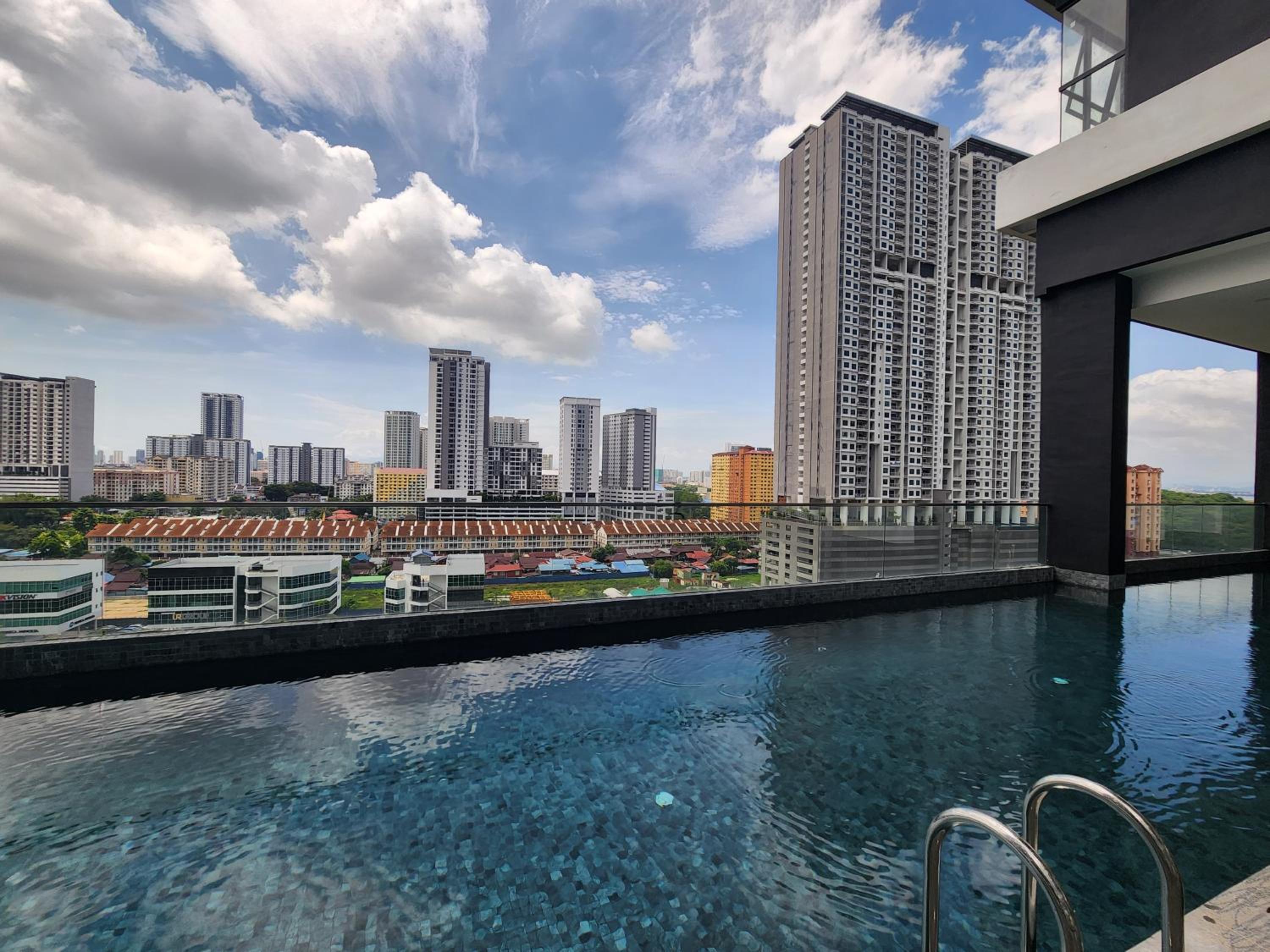 Urban Suite the Privilege Suites by Merveille