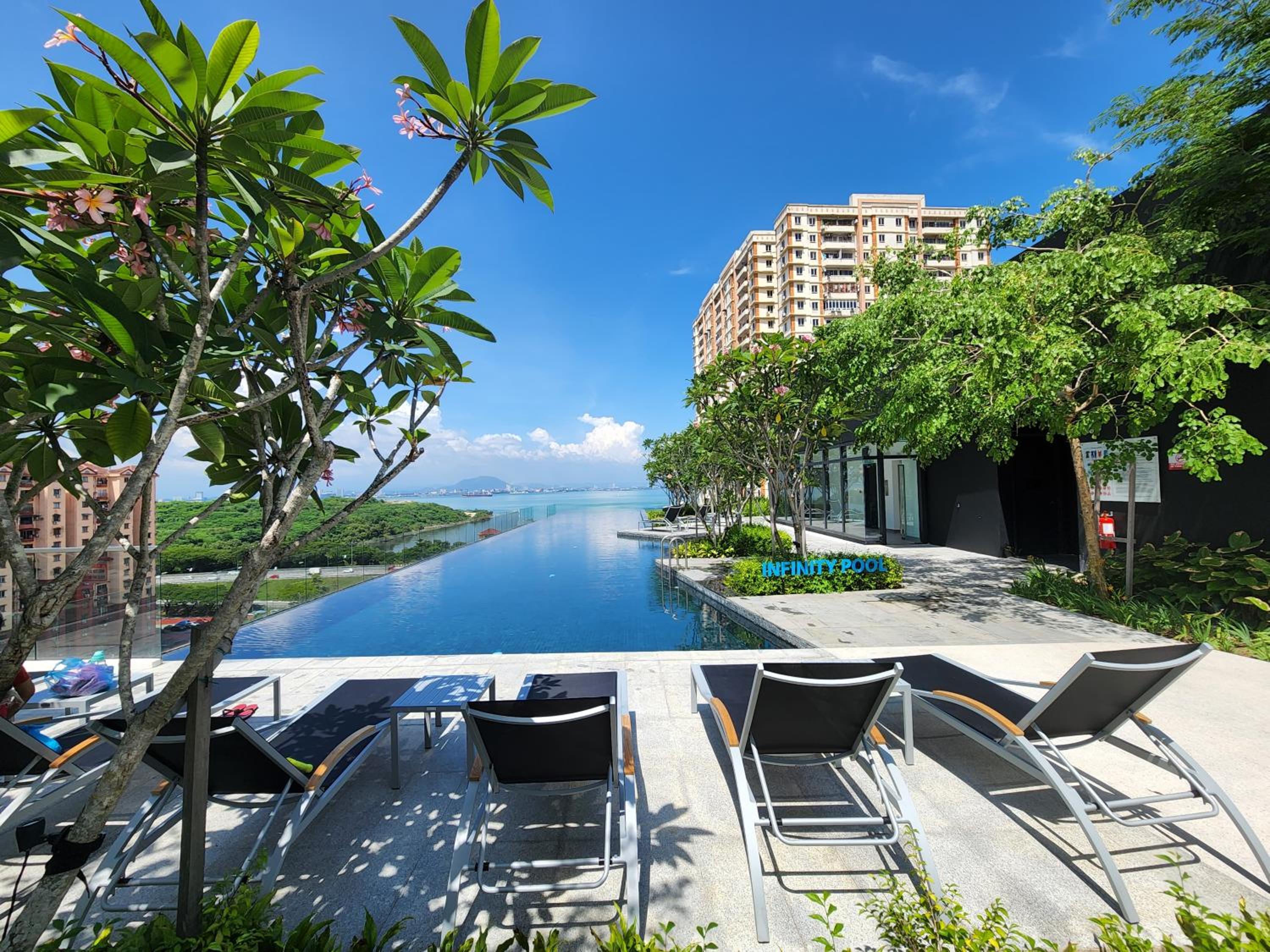 Urban Suite the Privilege Suites by Merveille