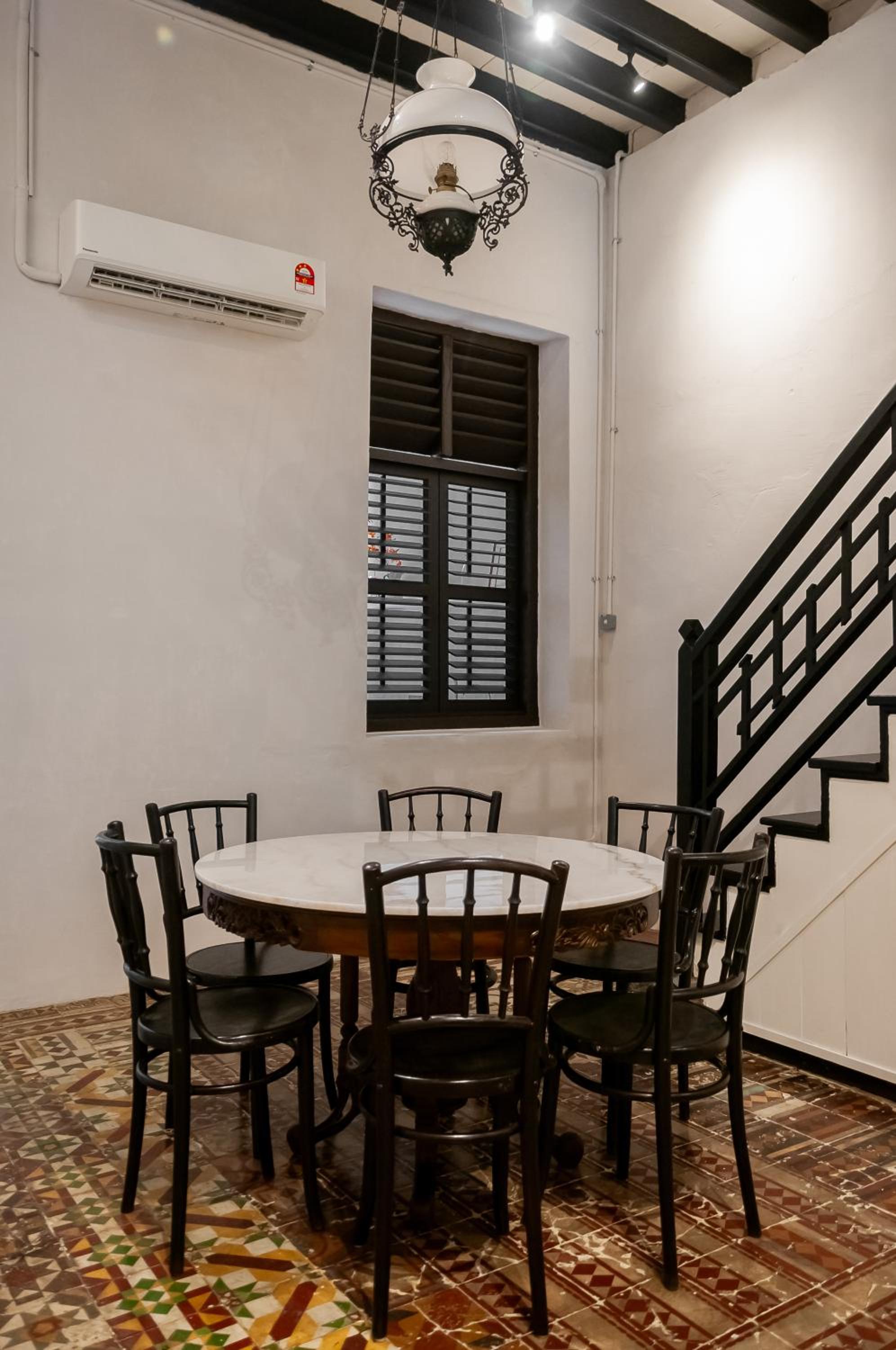 Aayu Heritage - Heritage Home in Stewart Lane