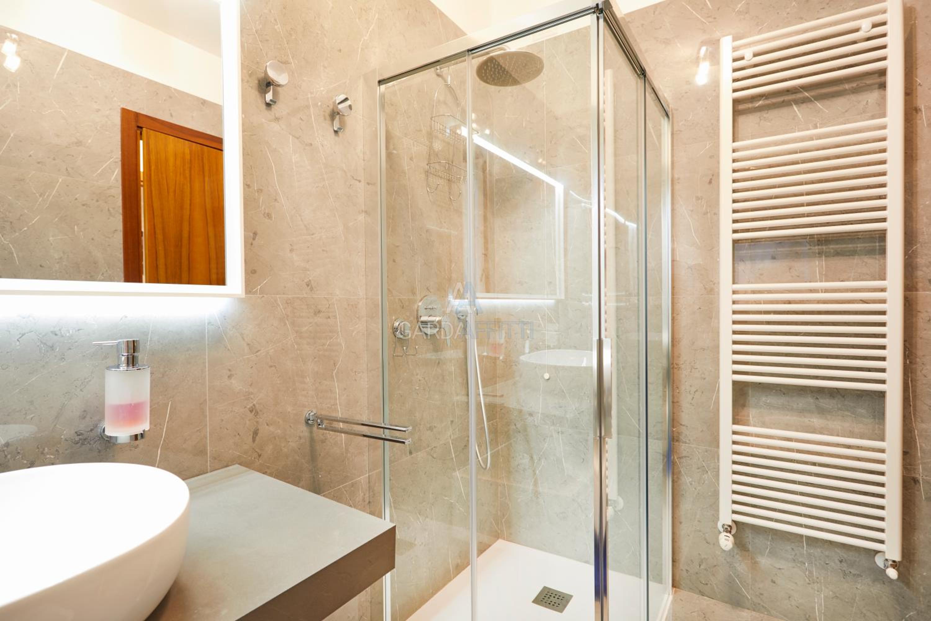 Ambra Apt - Accesso a 3 piscine a 200m dal Lago