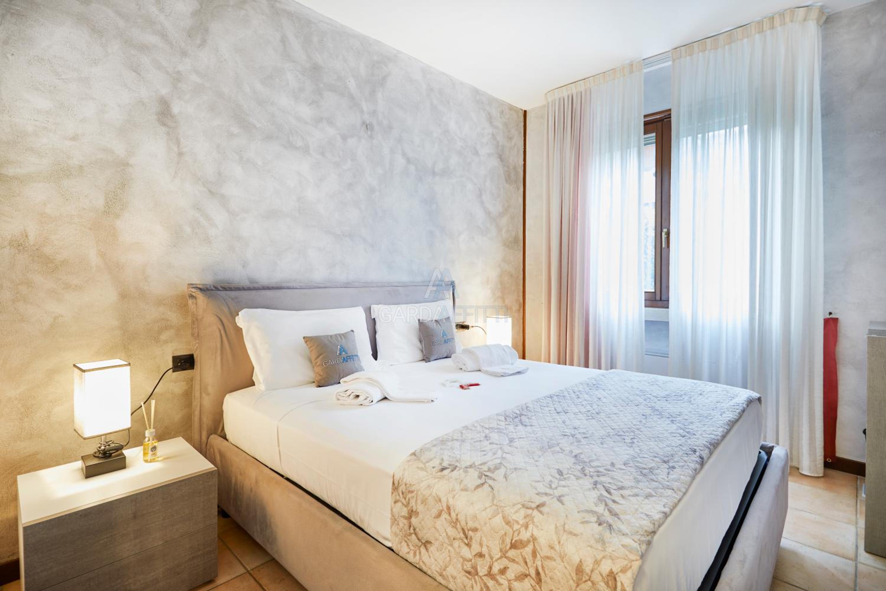 Ambra Apt - Accesso a 3 piscine a 200m dal Lago
