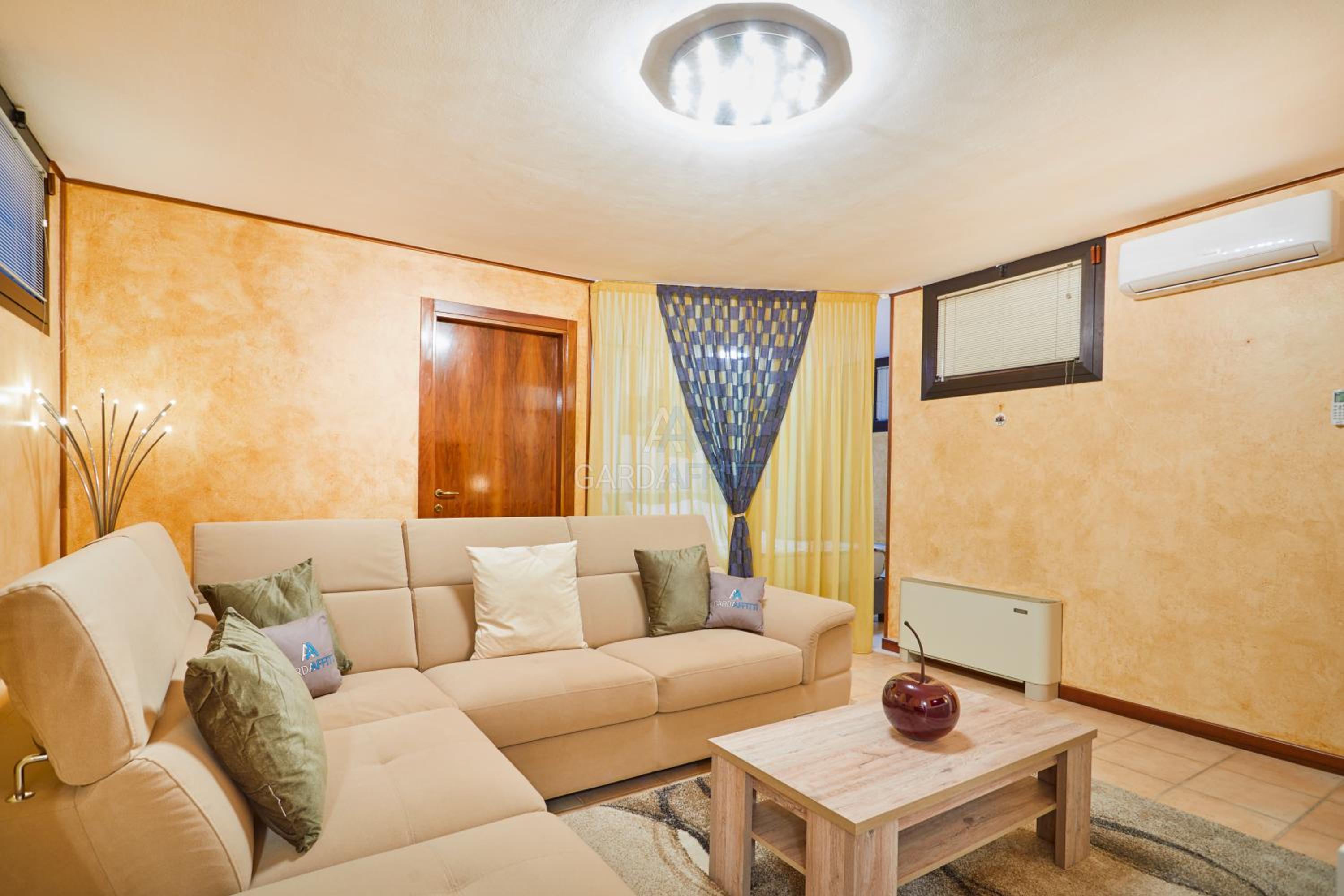 Ambra Apt - Accesso a 3 piscine a 200m dal Lago