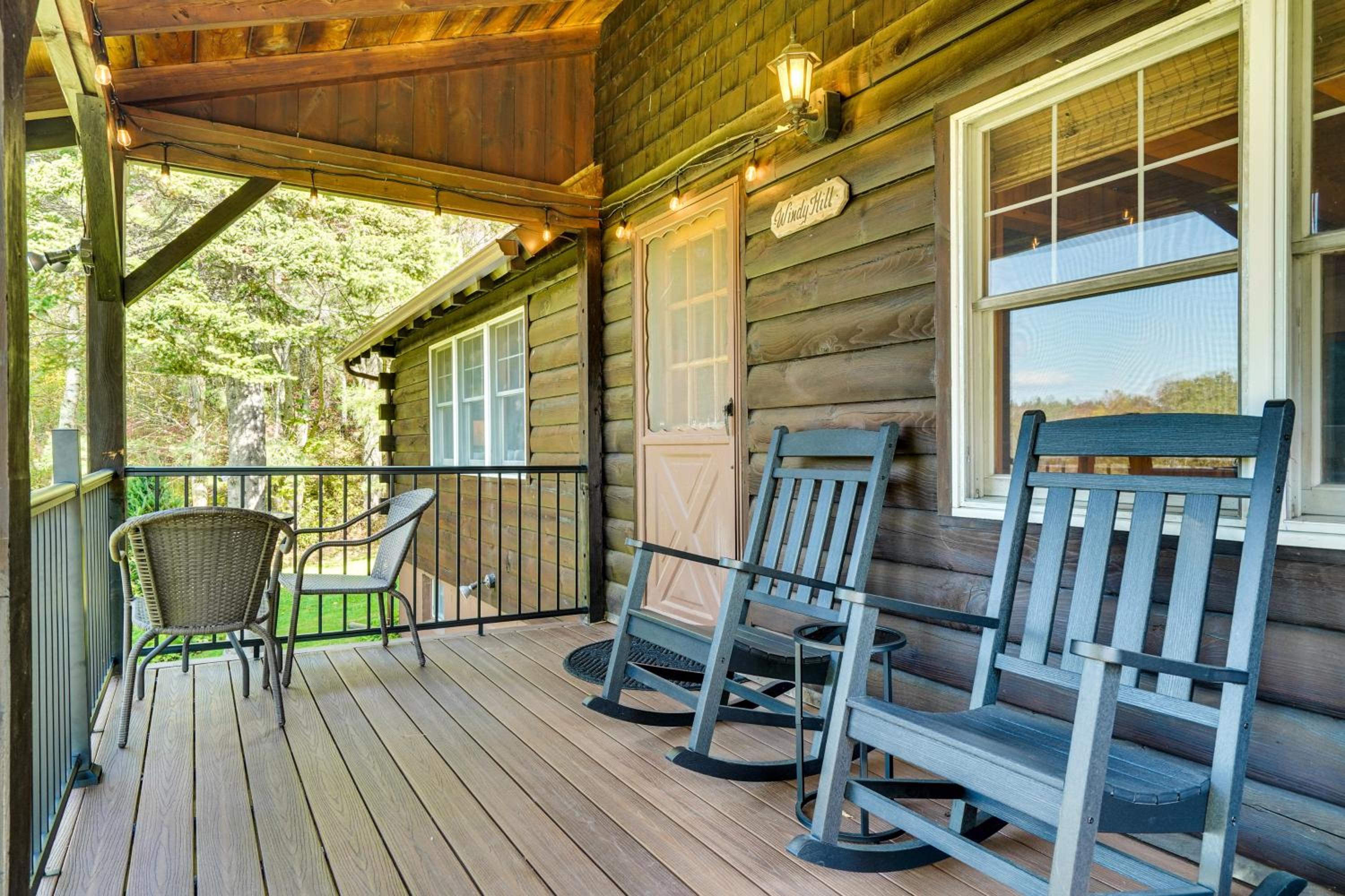 Private Spring-Fed Pond Idyllic Shrewsbury Cabin!