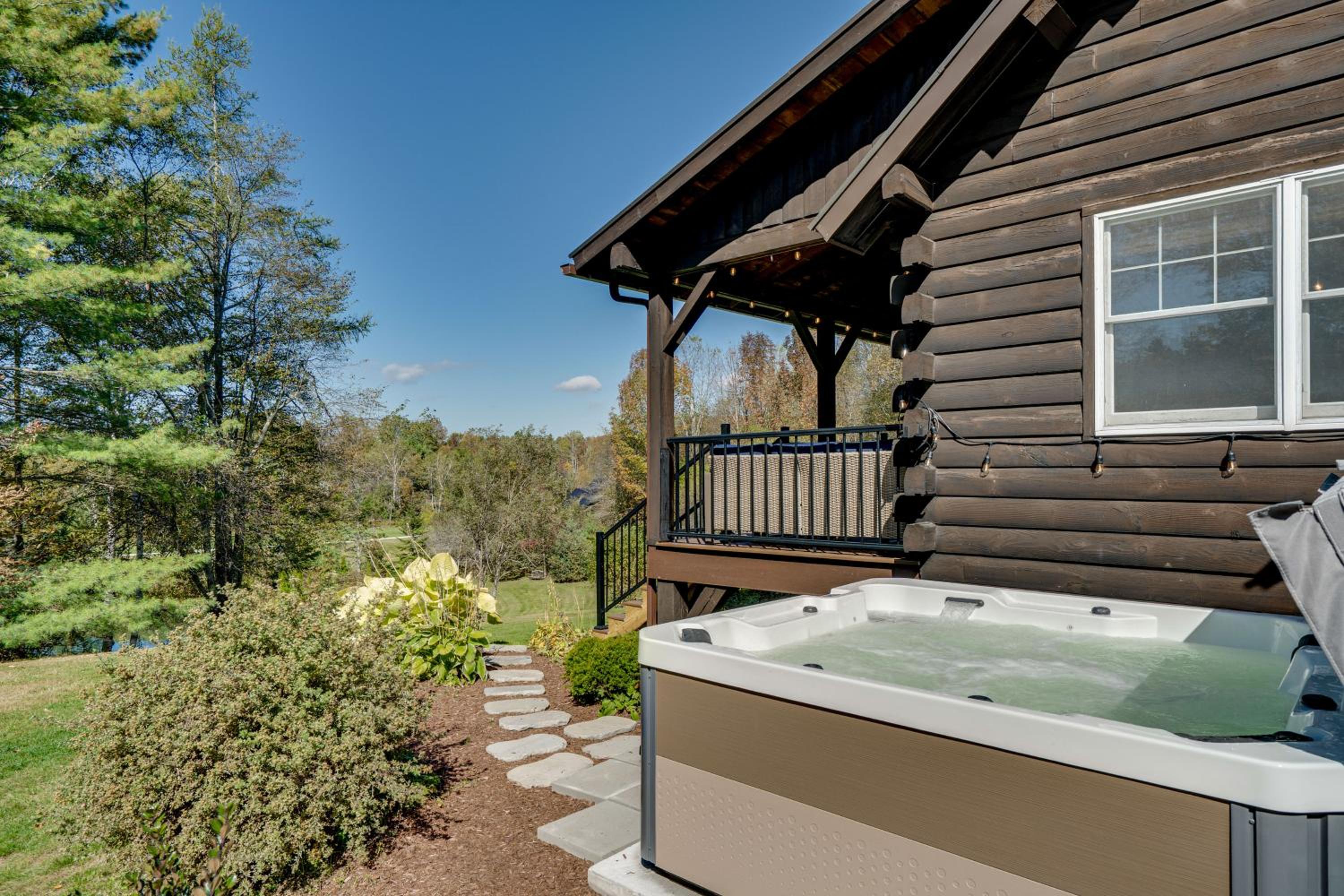 Private Spring-Fed Pond Idyllic Shrewsbury Cabin!