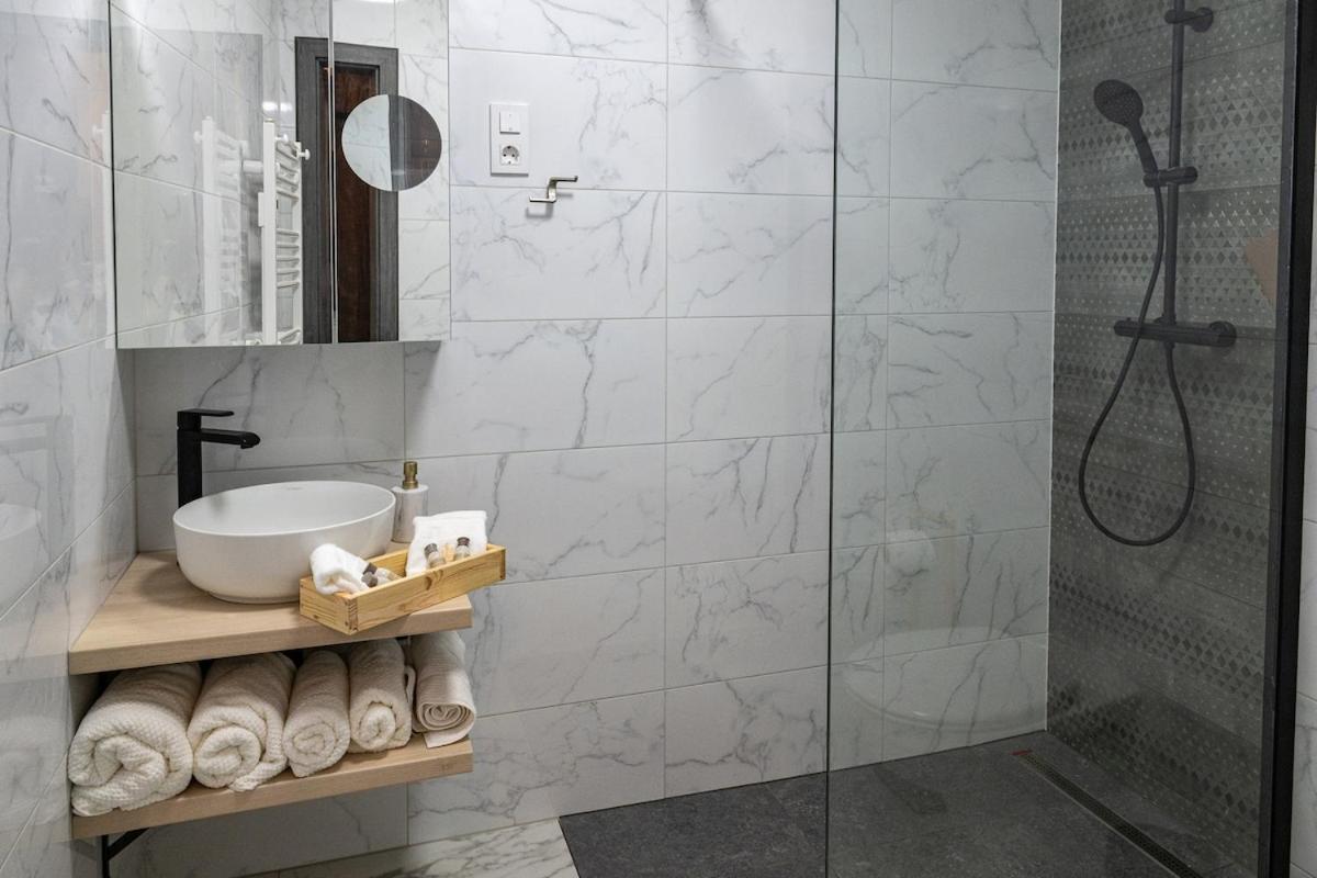 Bliss & Relax Central Apartment Debrecen, Free Parking