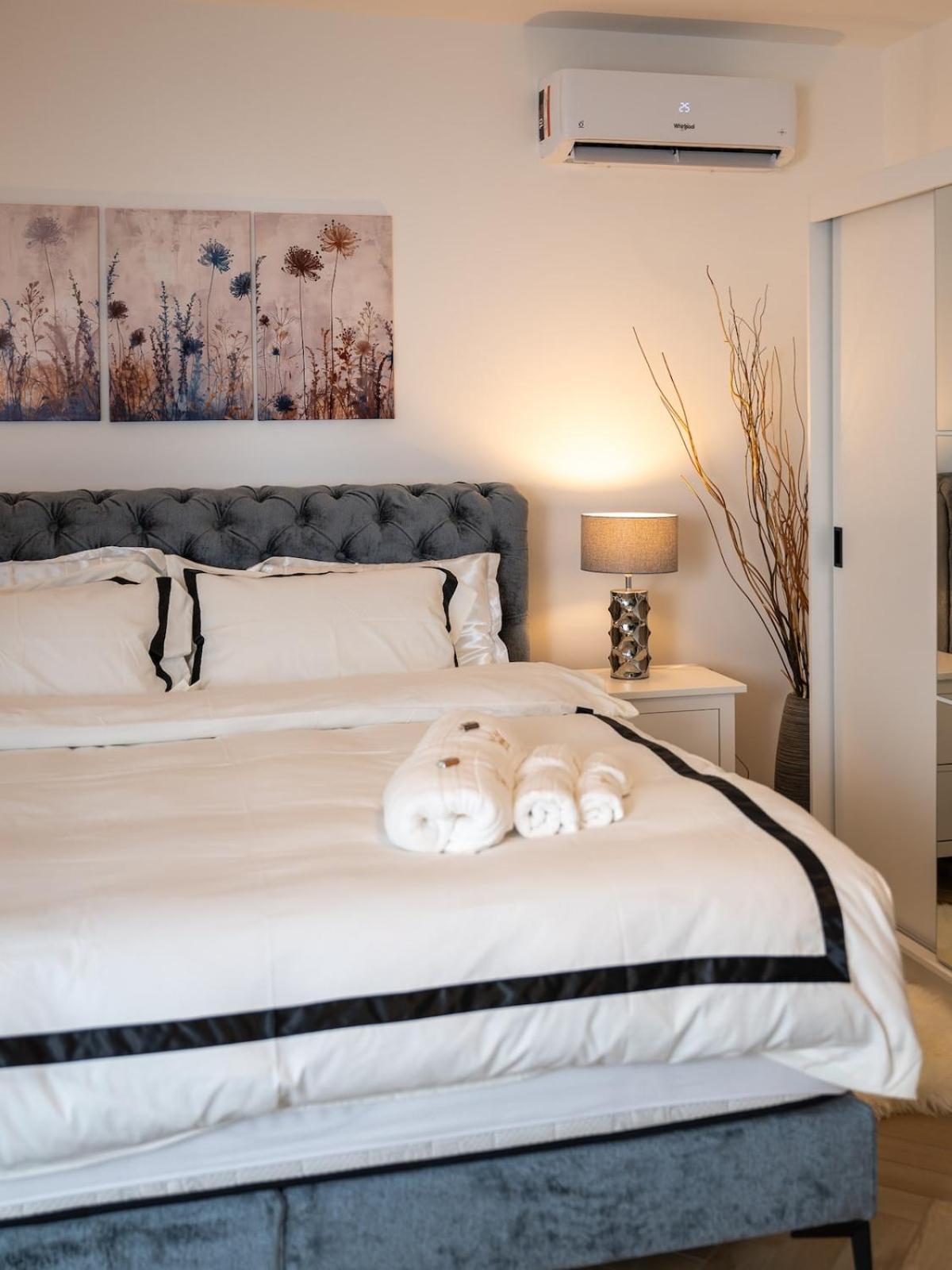 Bliss & Relax Central Apartment Debrecen, Free Parking