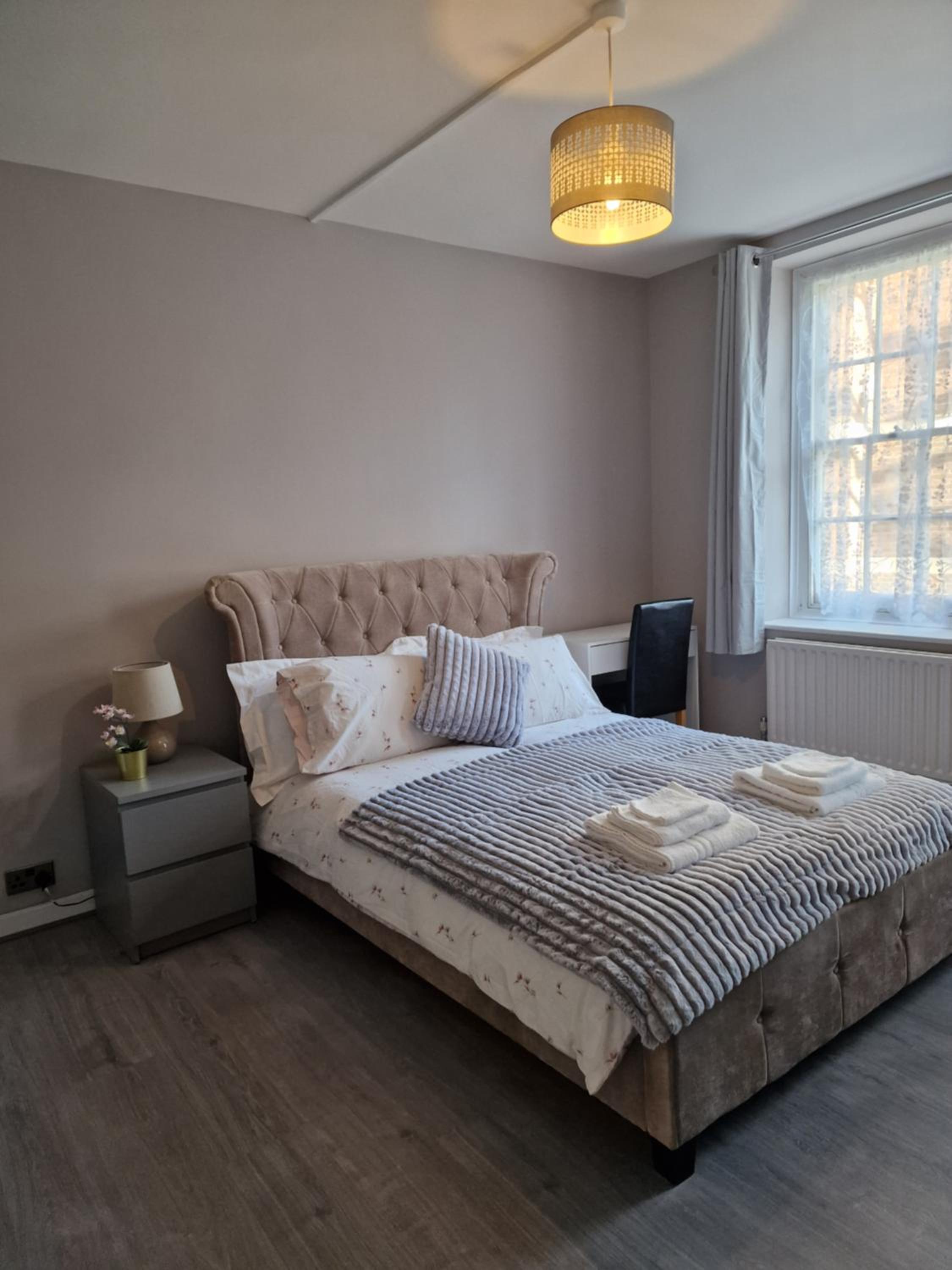 Stunning 3 Bedroom Flat close to Edgware Rd