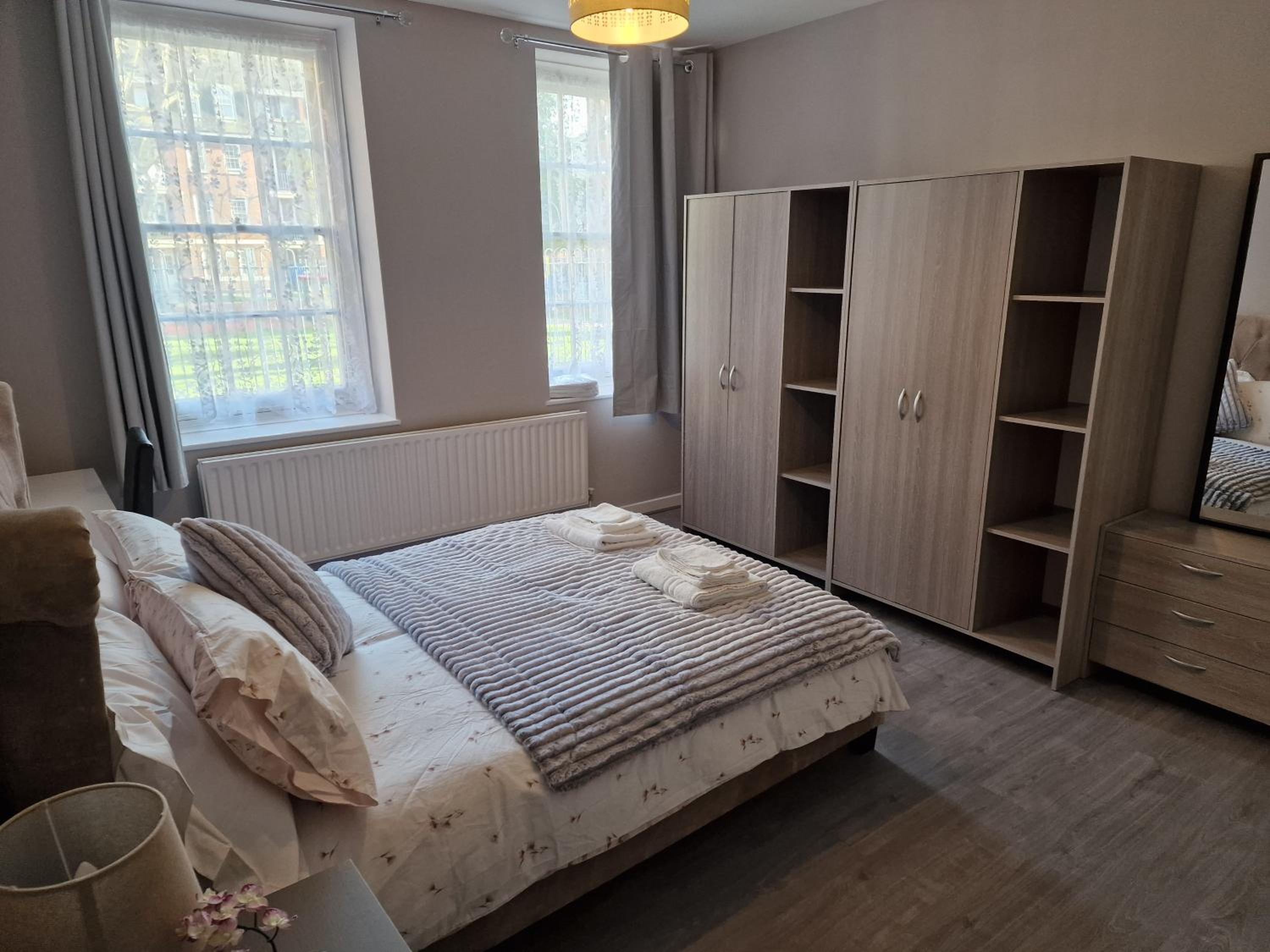 Stunning 3 Bedroom Flat close to Edgware Rd
