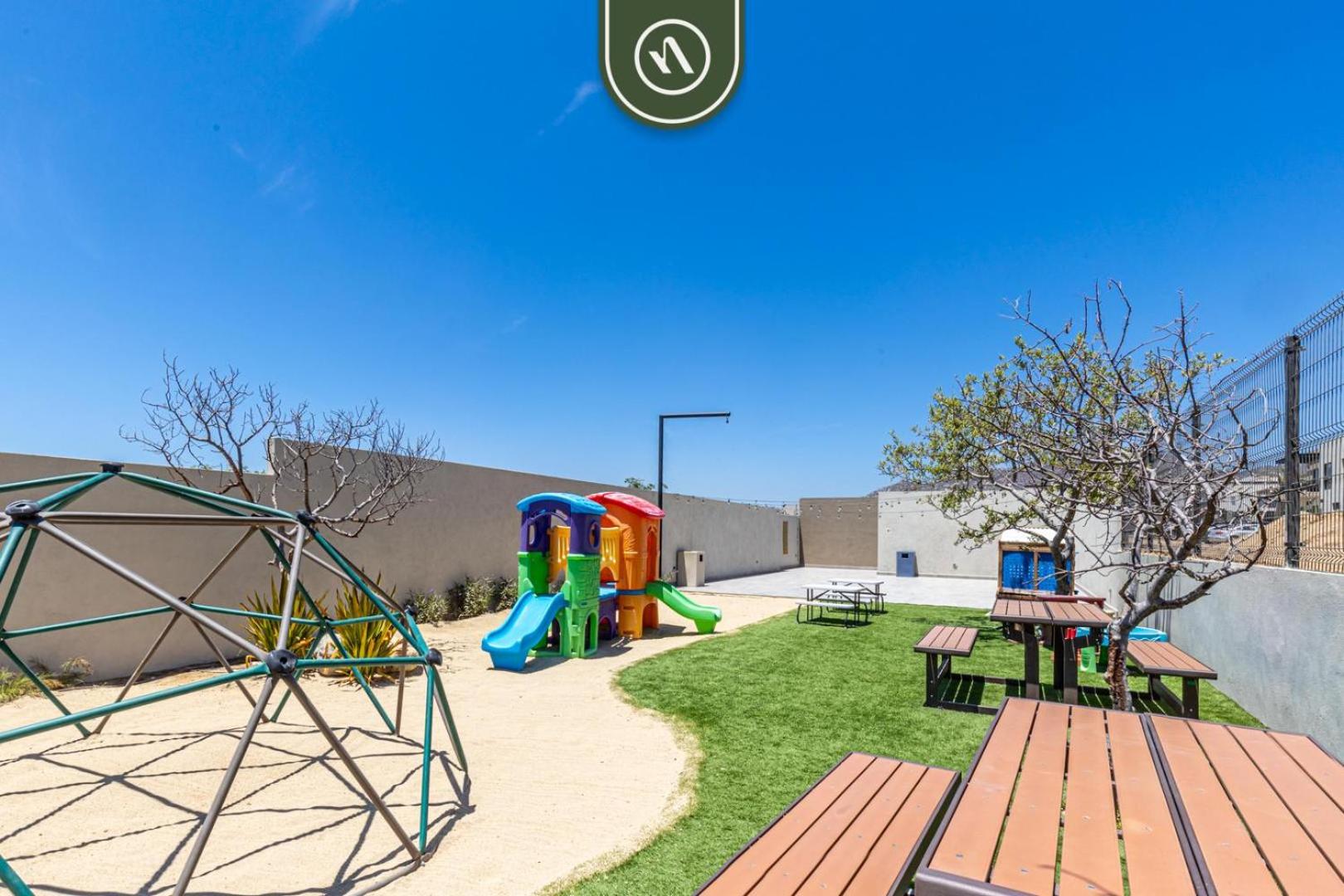 Chic 2BR House - Pedregal - Private Rooftop - Pool