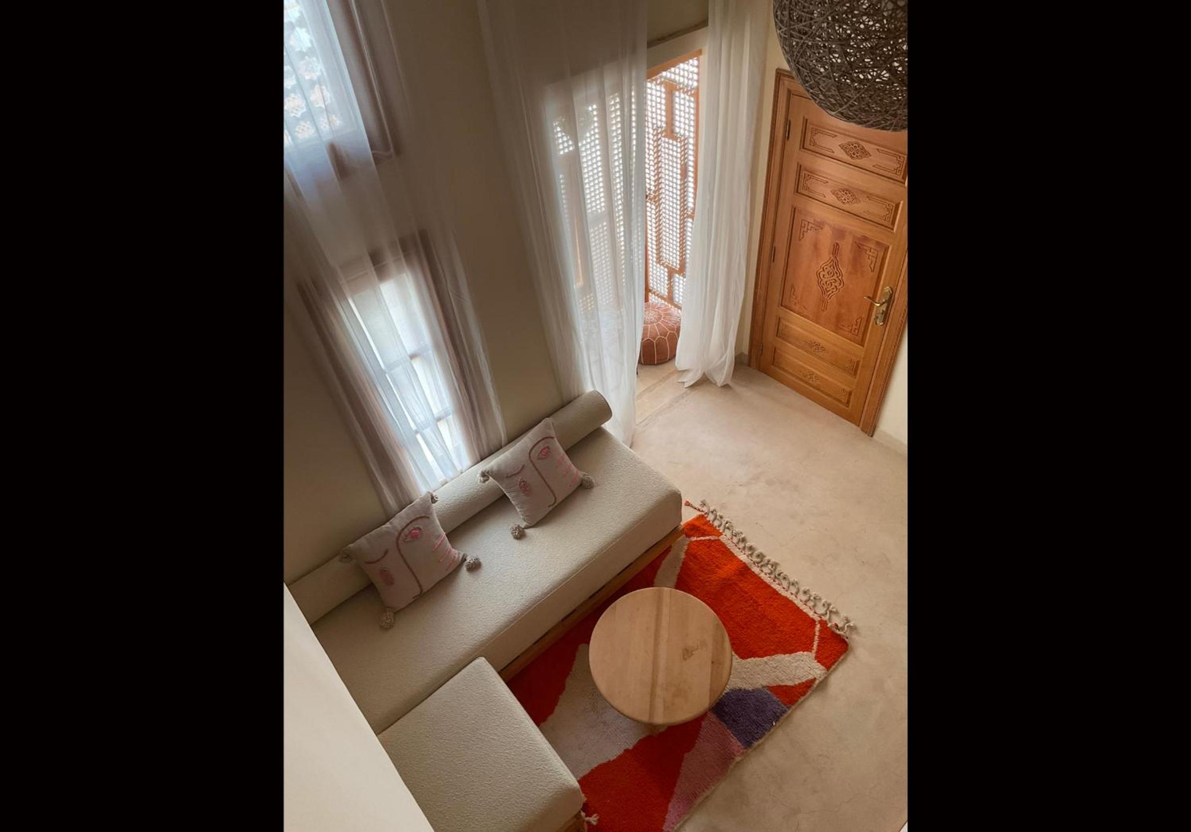 Riad Al Muhandiz Peaceful Duplex Suites near Jemaa El Fna