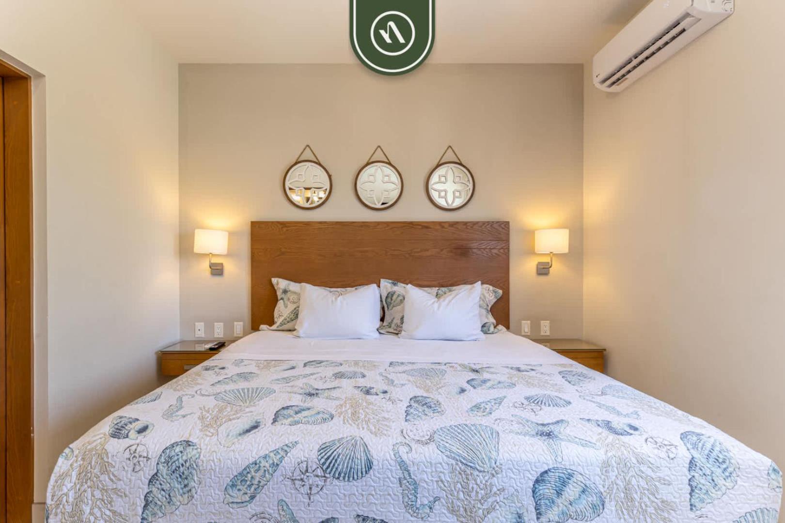 Centric 1BR Condo in Downtown Cabo - Rooftop Pool
