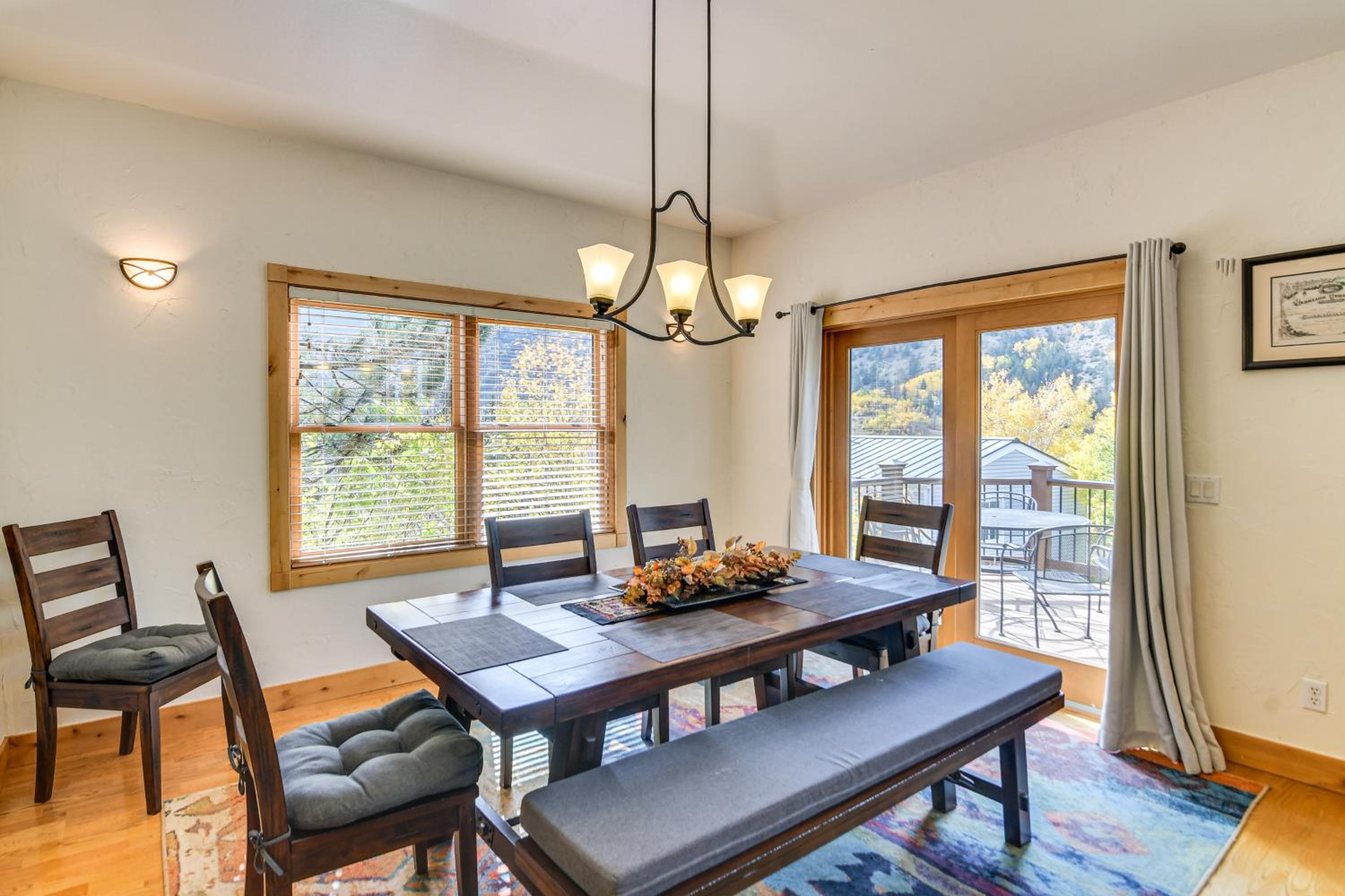 Mtn-View Cabin with Private Hot Tub in Georgetown!