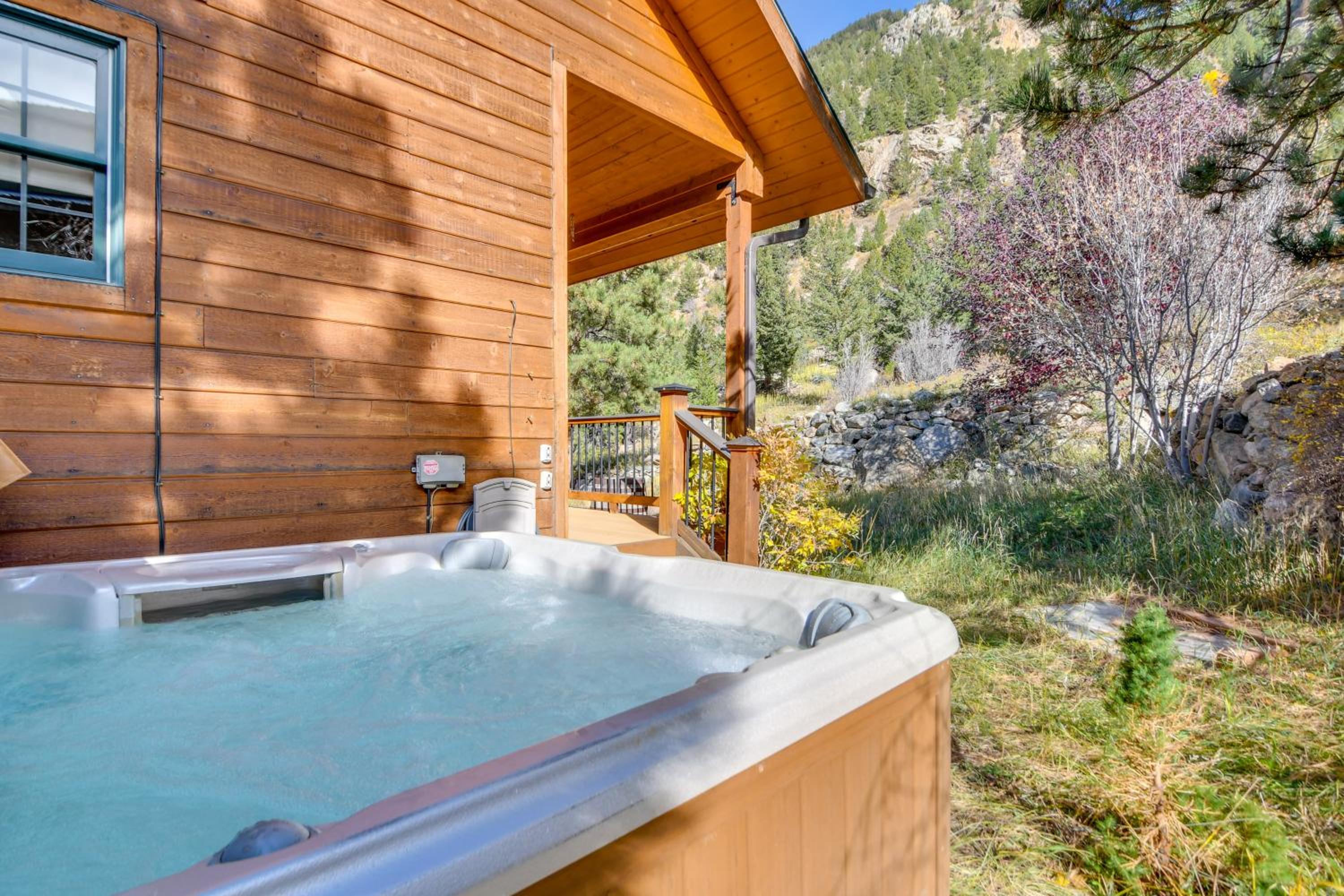 Mtn-View Cabin with Private Hot Tub in Georgetown!