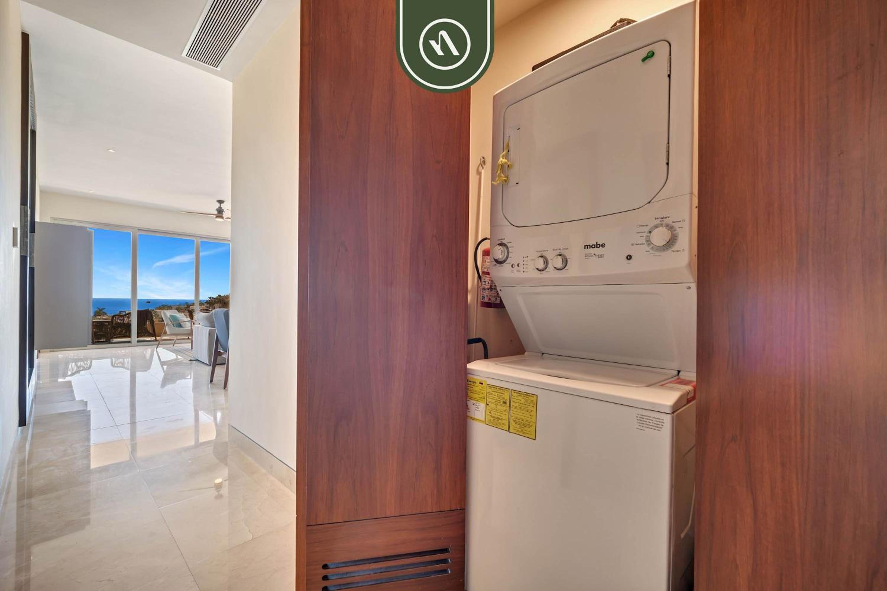 Oceanview 3 BR Condo - Pool - View of the Desert