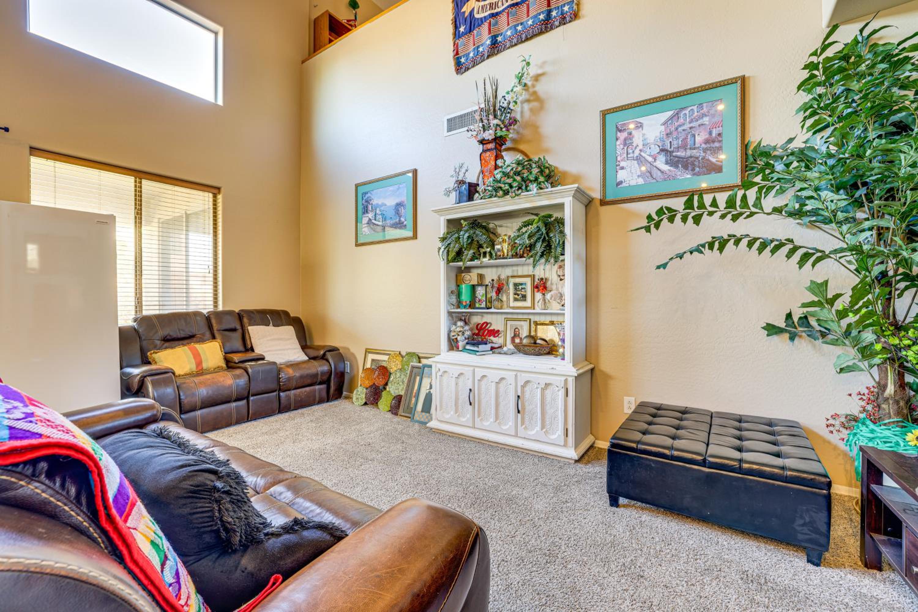 Near Golf Courses and Casinos Maricopa Home with Yard