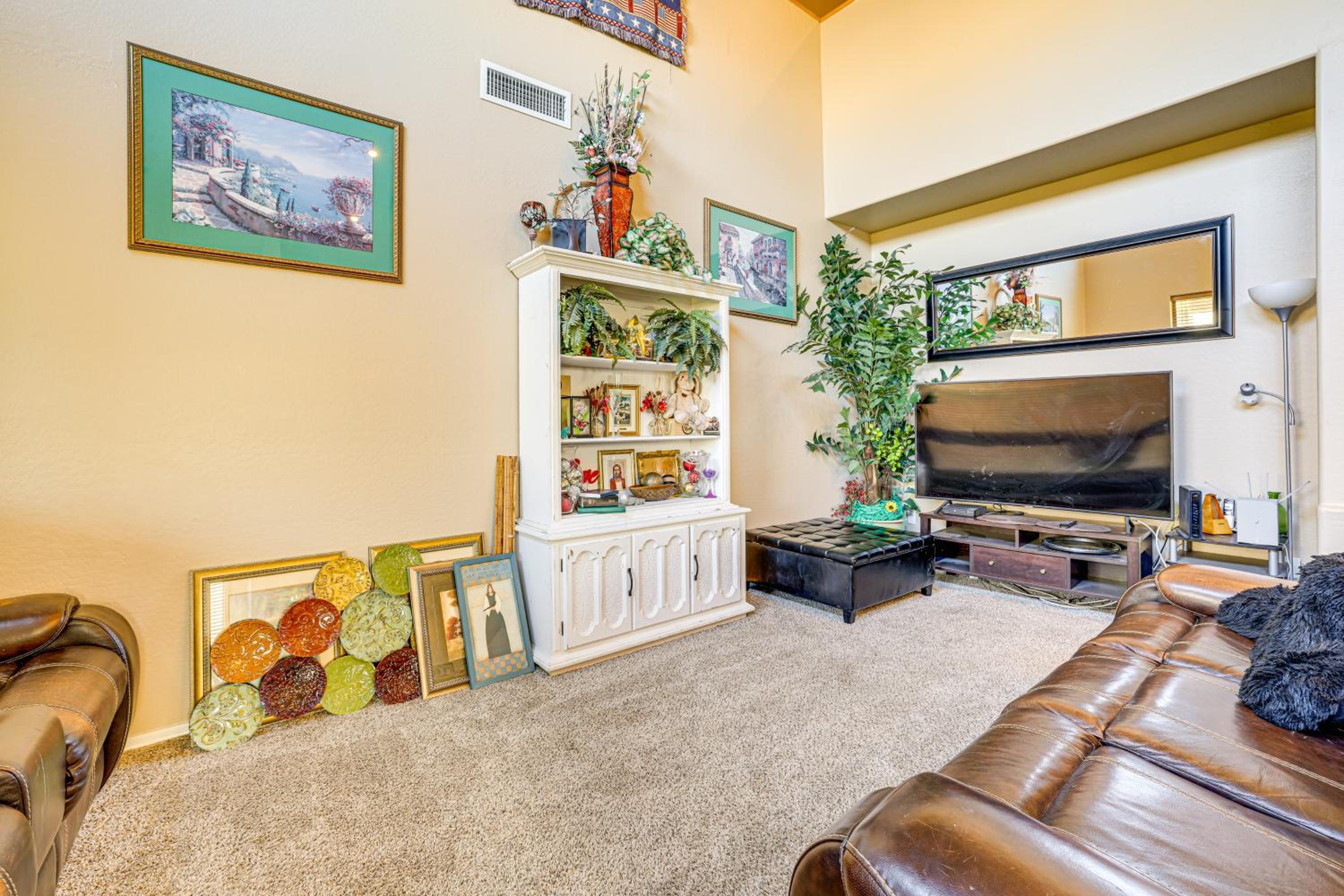 Near Golf Courses and Casinos Maricopa Home with Yard