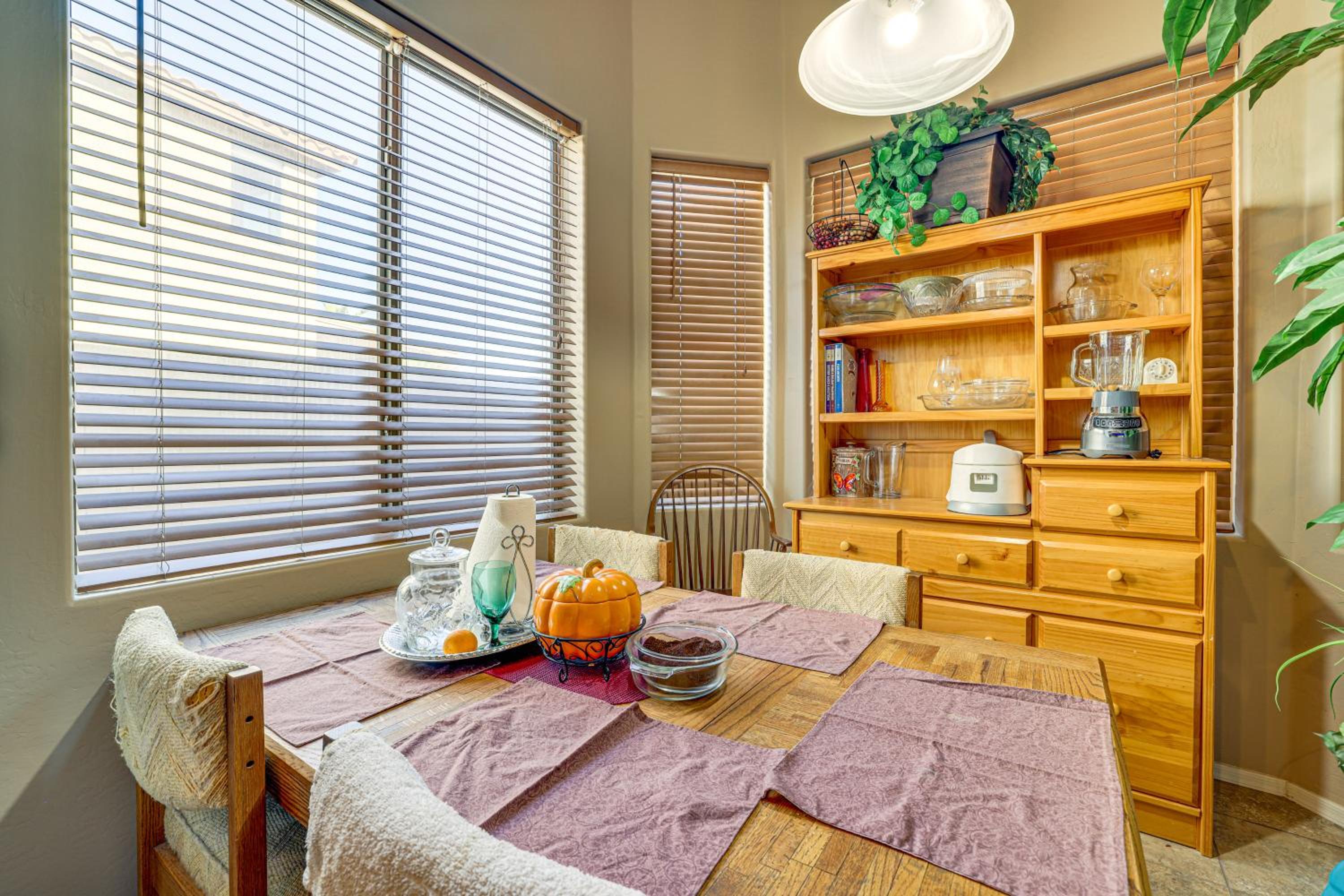 Near Golf Courses and Casinos Maricopa Home with Yard