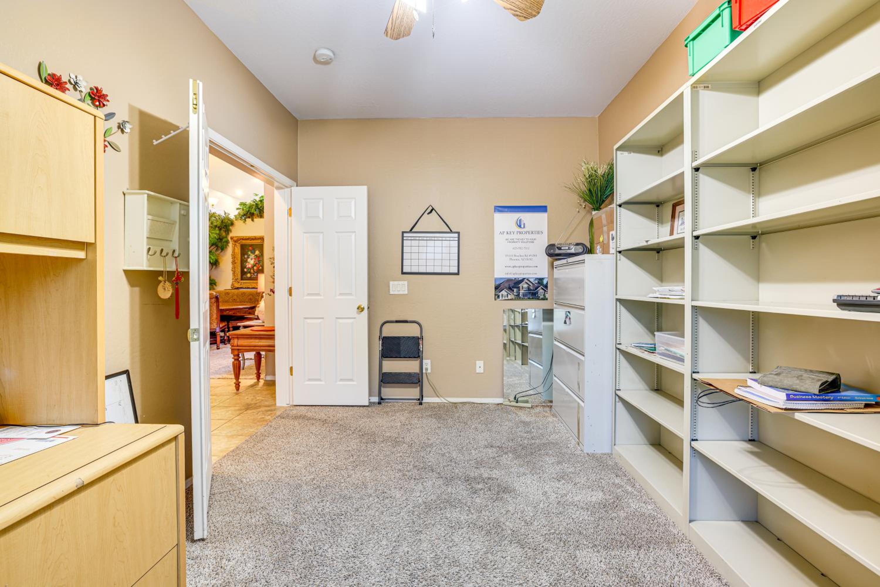Near Golf Courses and Casinos Maricopa Home with Yard