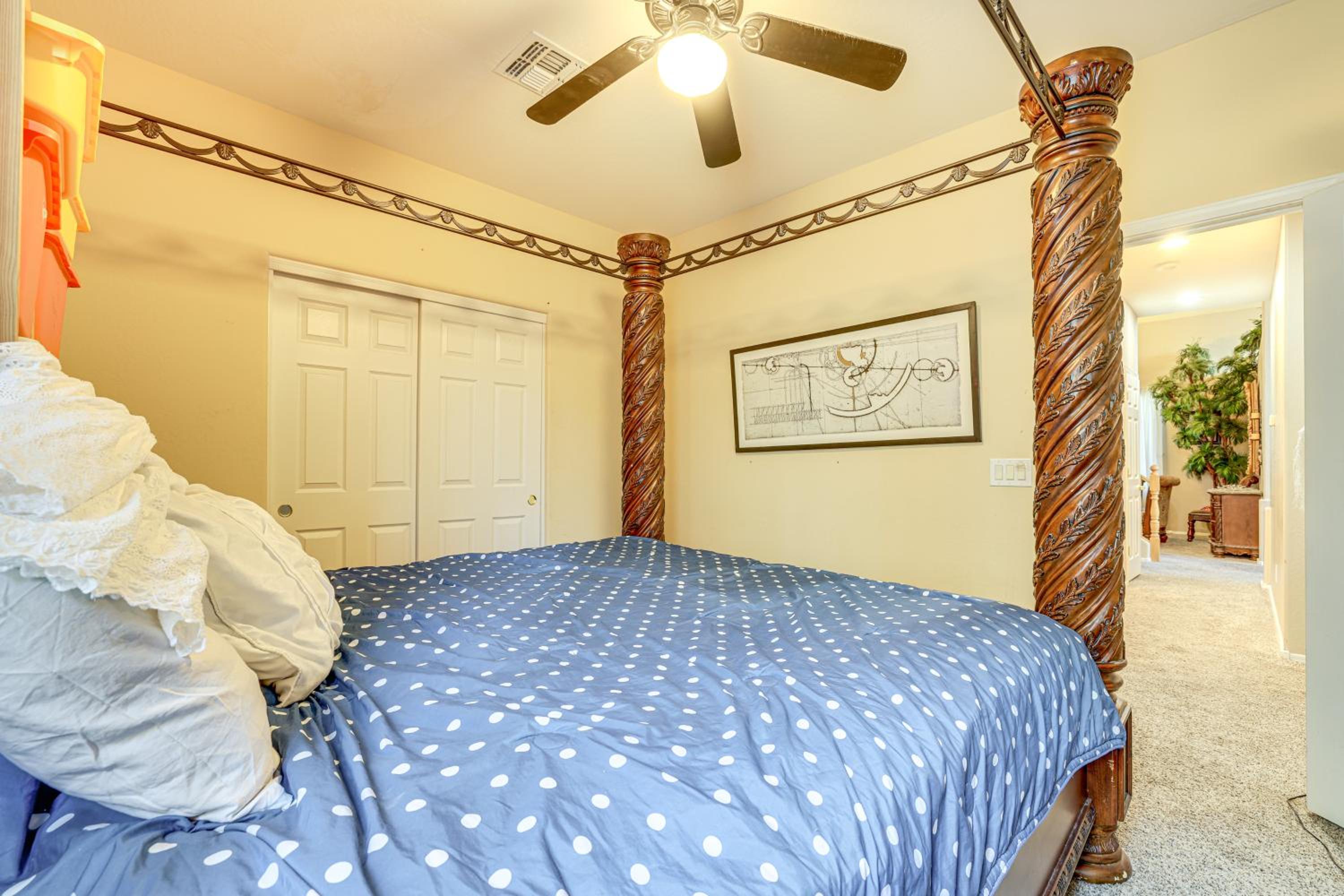 Near Golf Courses and Casinos Maricopa Home with Yard
