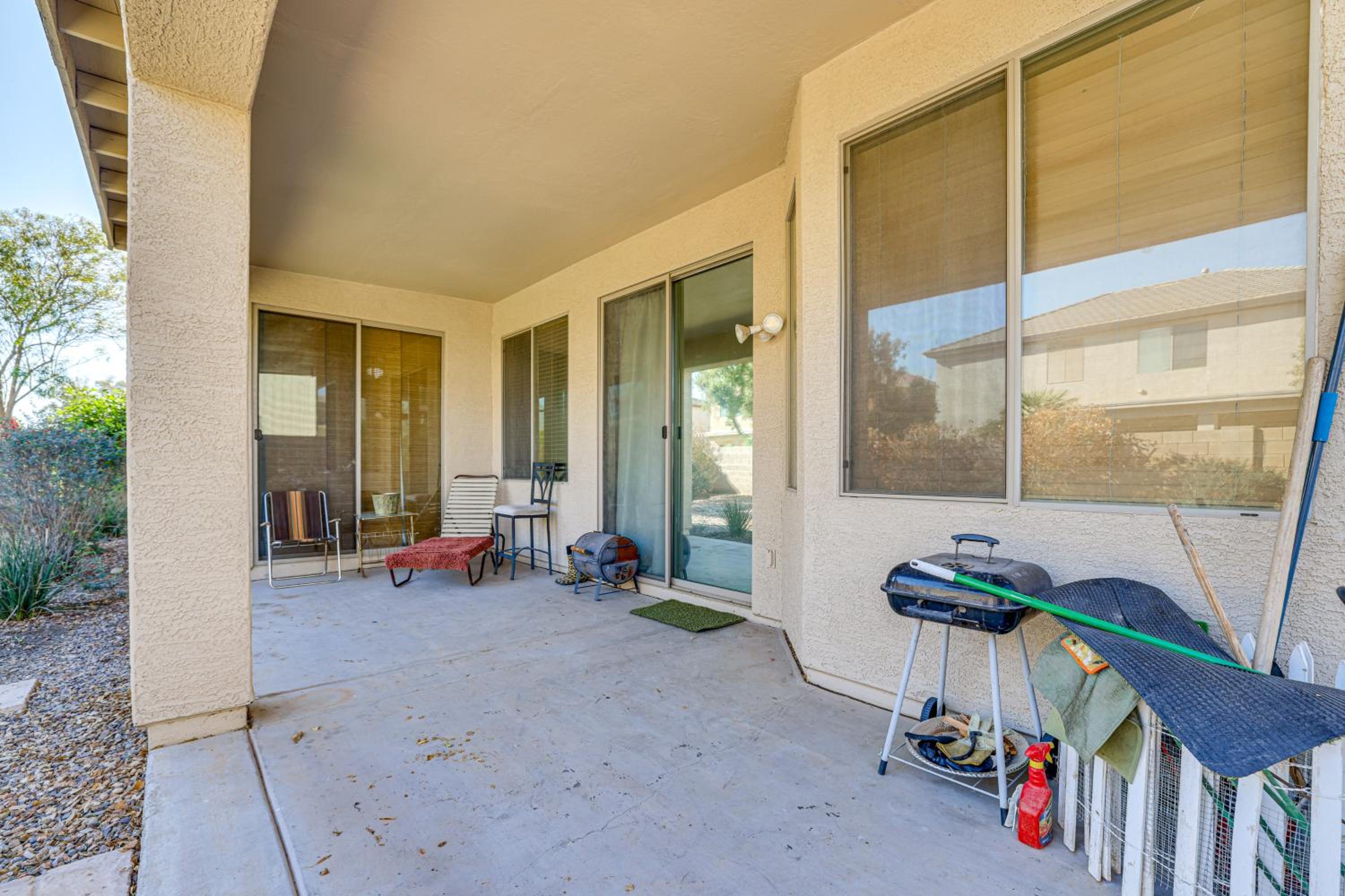 Near Golf Courses and Casinos Maricopa Home with Yard
