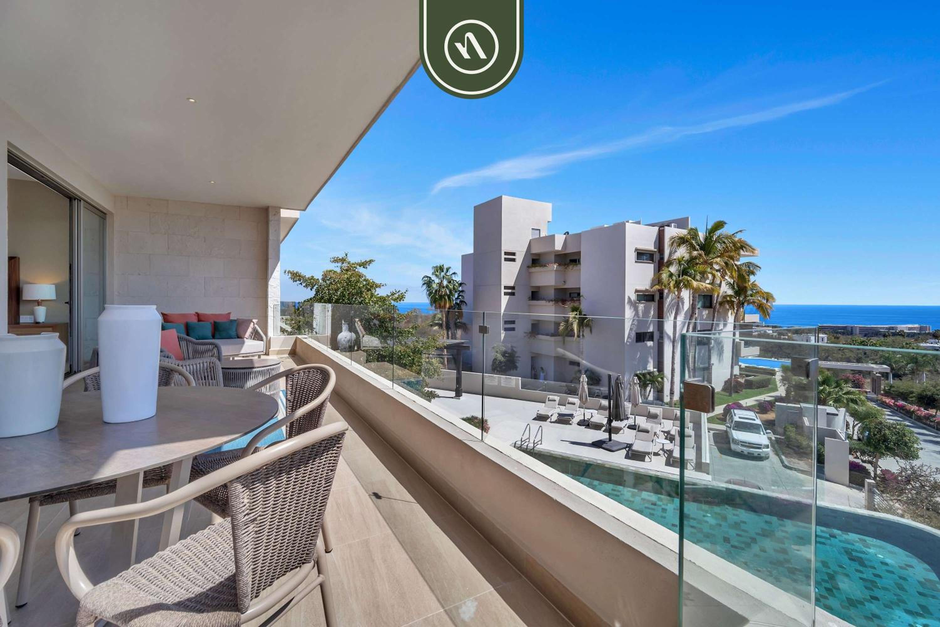 Oceanview 3 BR Condo - Pool - View of the Desert