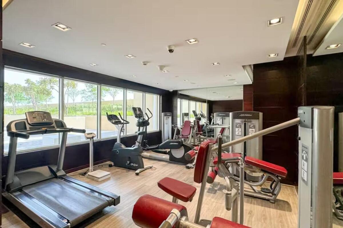 High-Floor Studio Ghalia JVC with an Amazing View