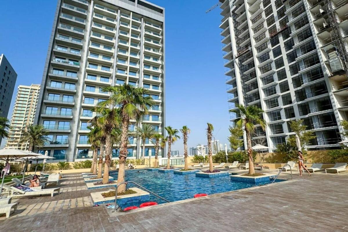 High-Floor Studio Ghalia JVC with an Amazing View
