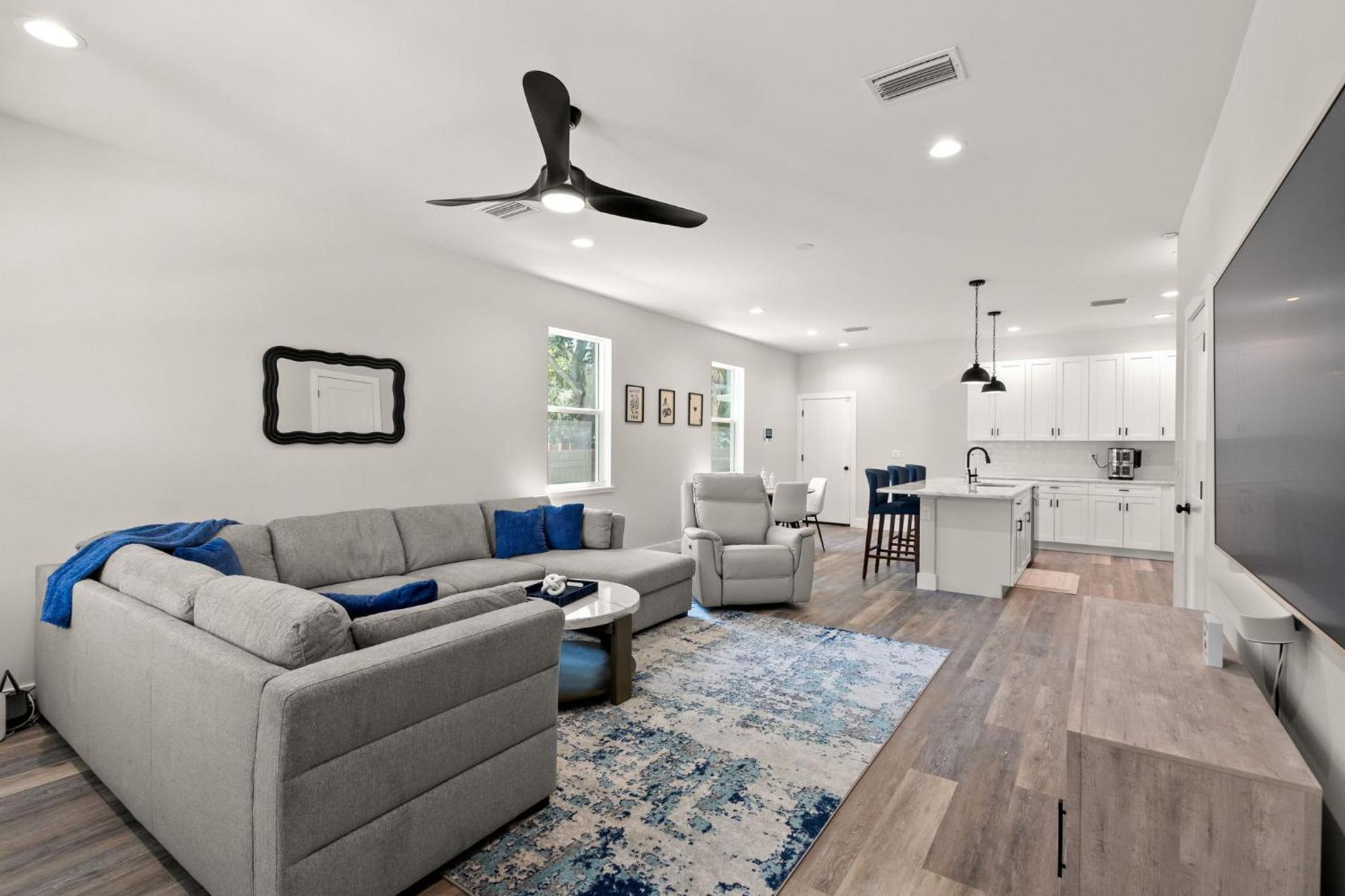 NEW Casa Cereza - Stunning New Build In Old Tampa