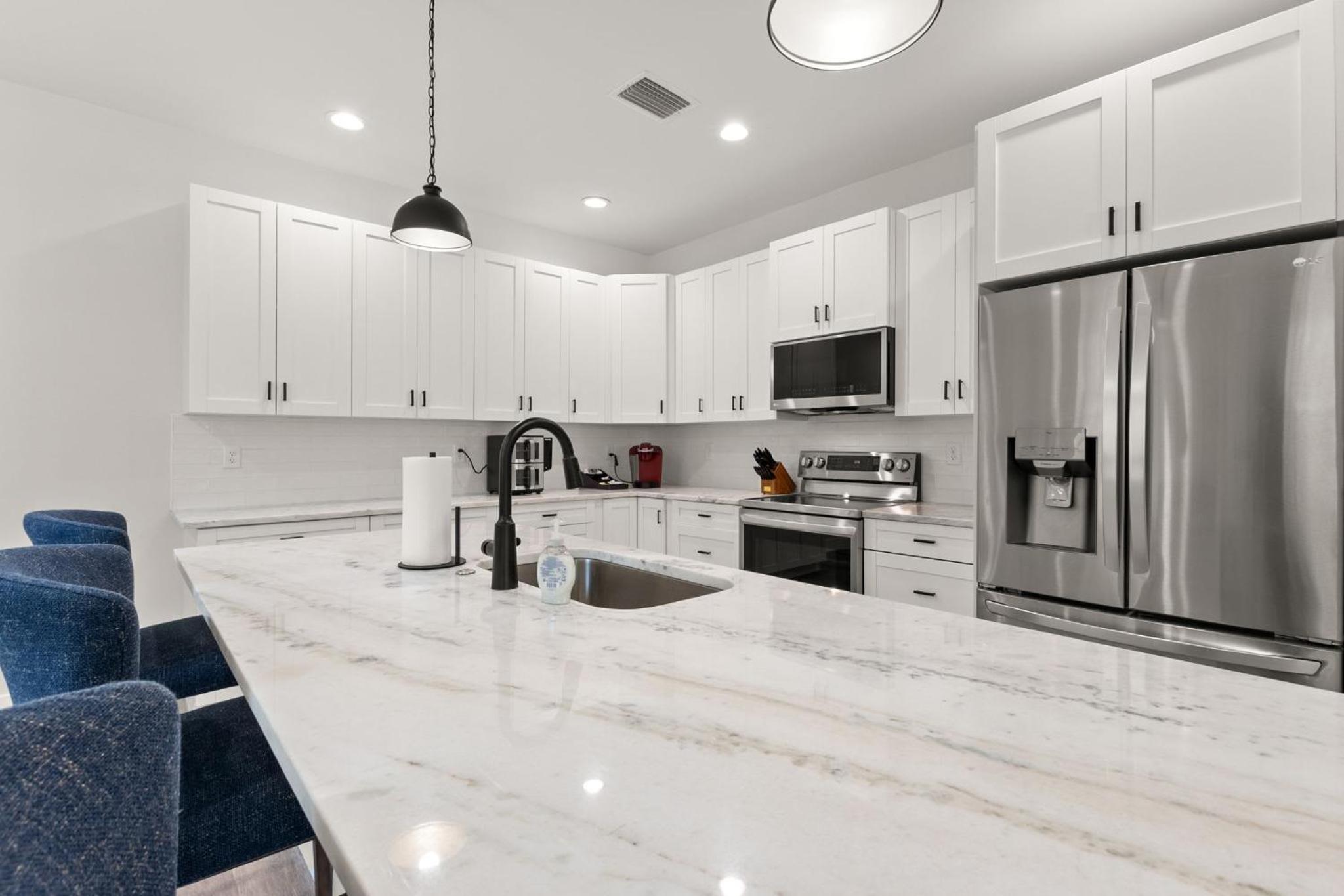 NEW Casa Cereza - Stunning New Build In Old Tampa