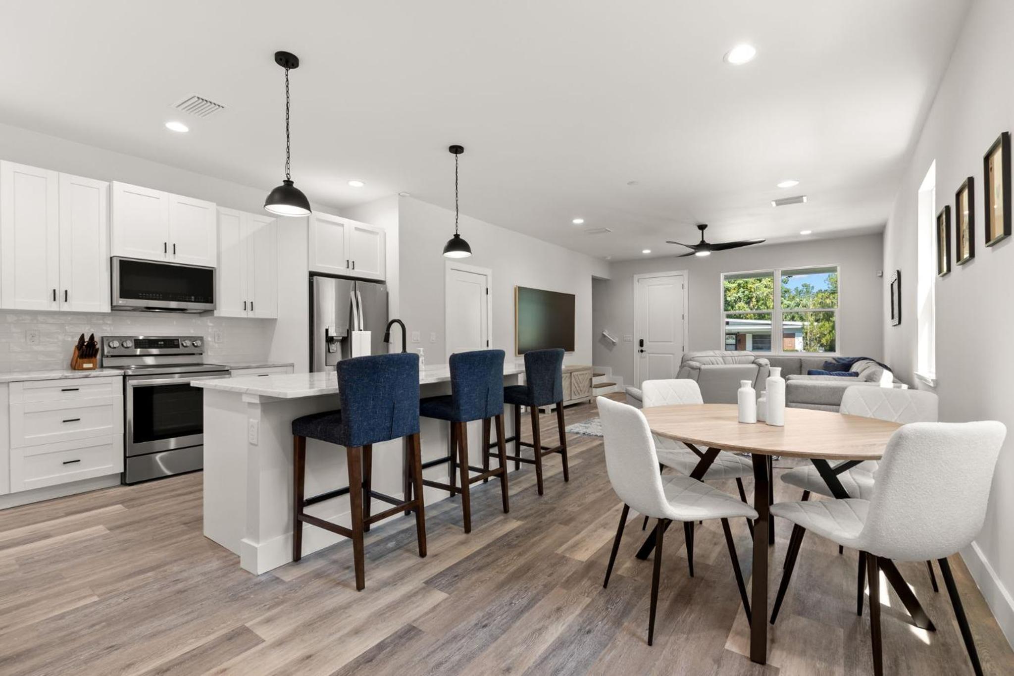 NEW Casa Cereza - Stunning New Build In Old Tampa
