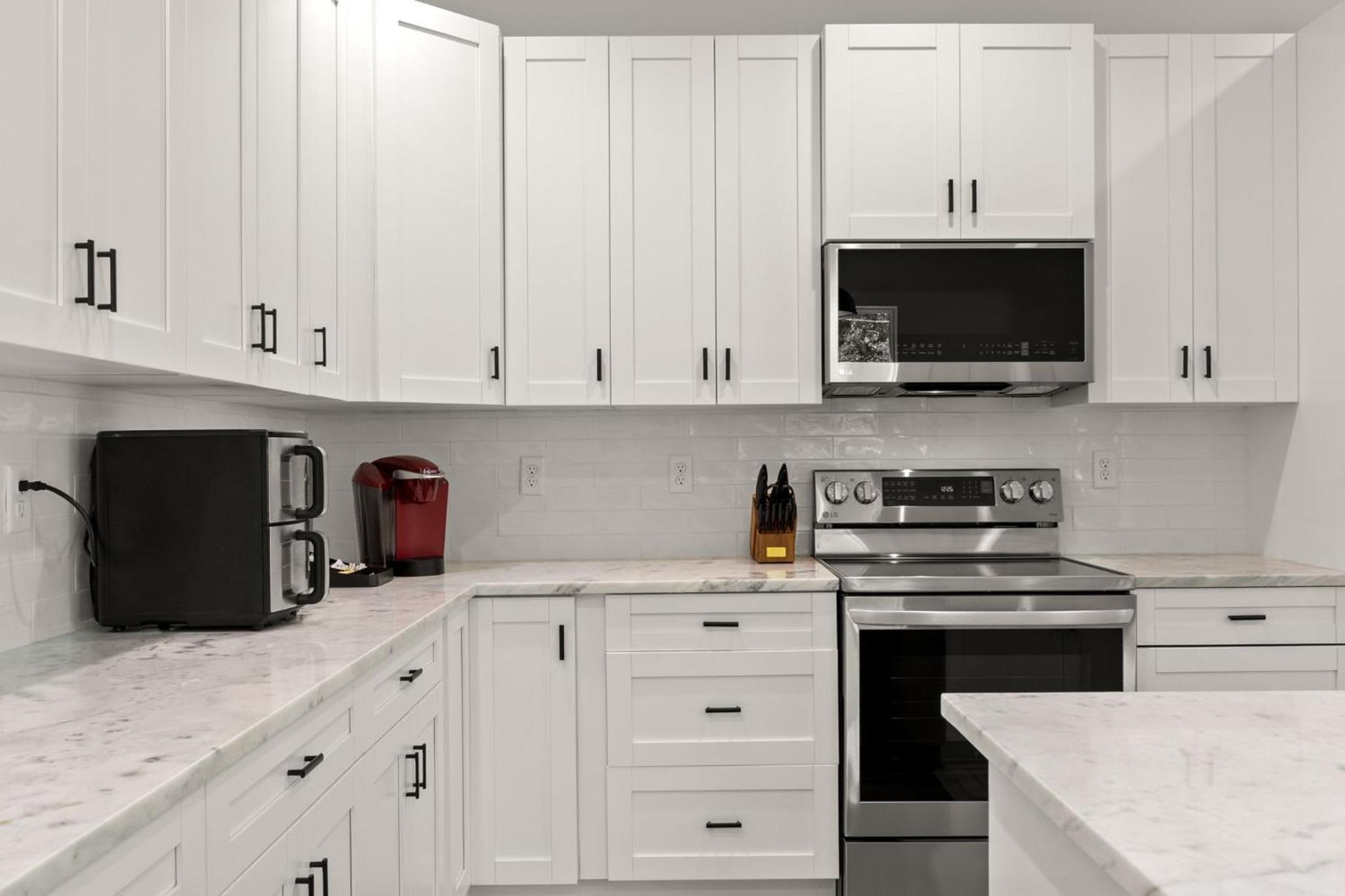 NEW Casa Cereza - Stunning New Build In Old Tampa