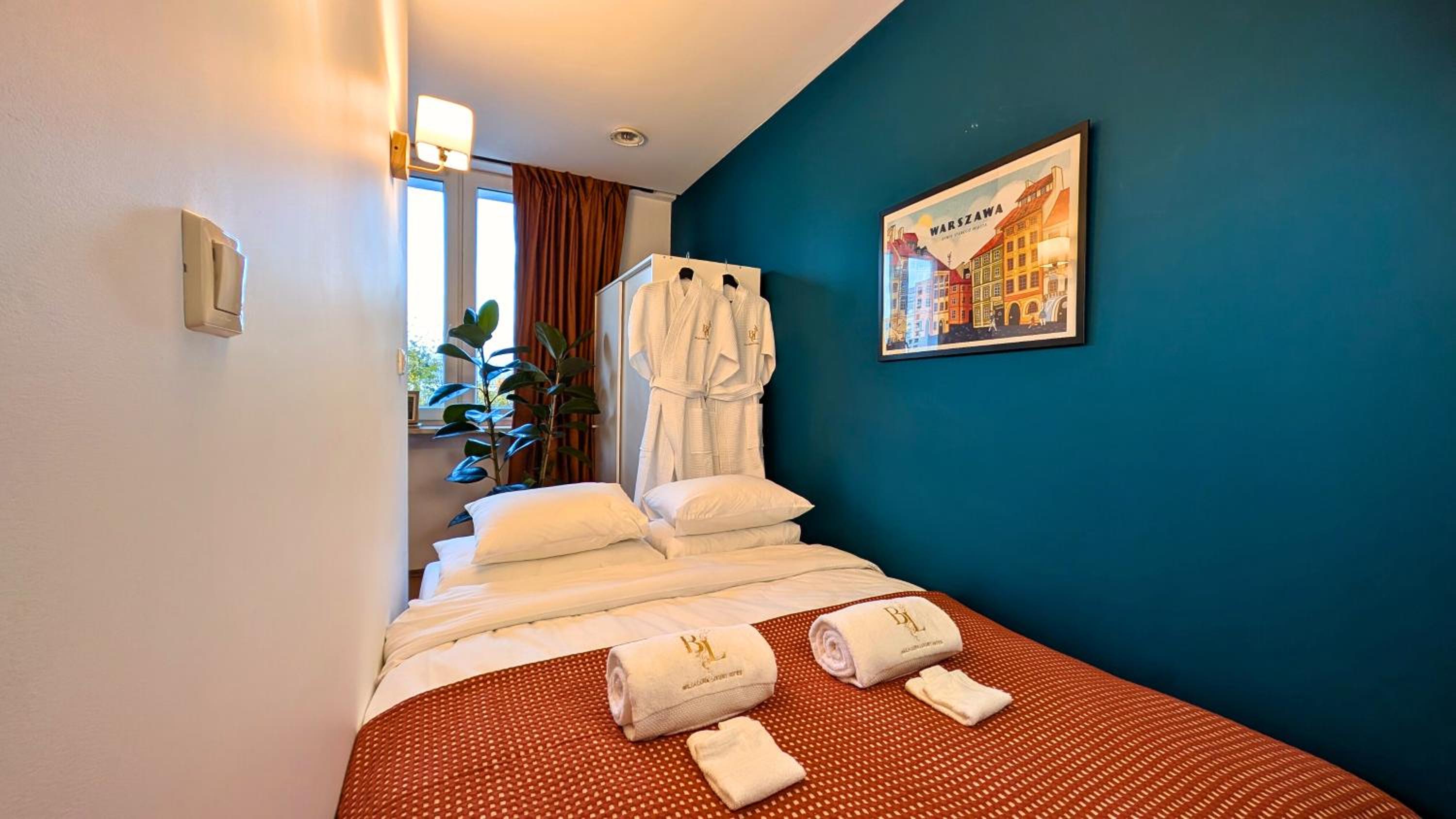 Bella Luna Luxury Suites - Warm & Modern Apt Near Old Town & Museums