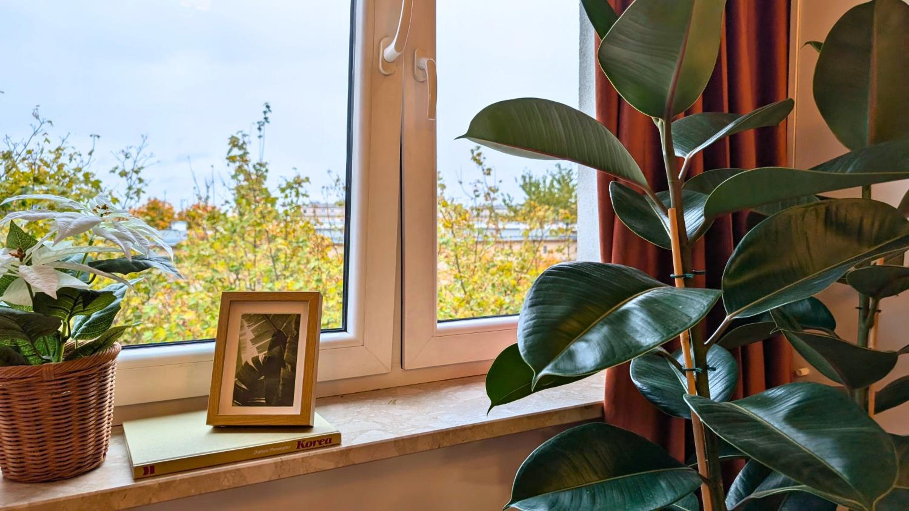 Bella Luna Luxury Suites - Warm & Modern Apt Near Old Town & Museums