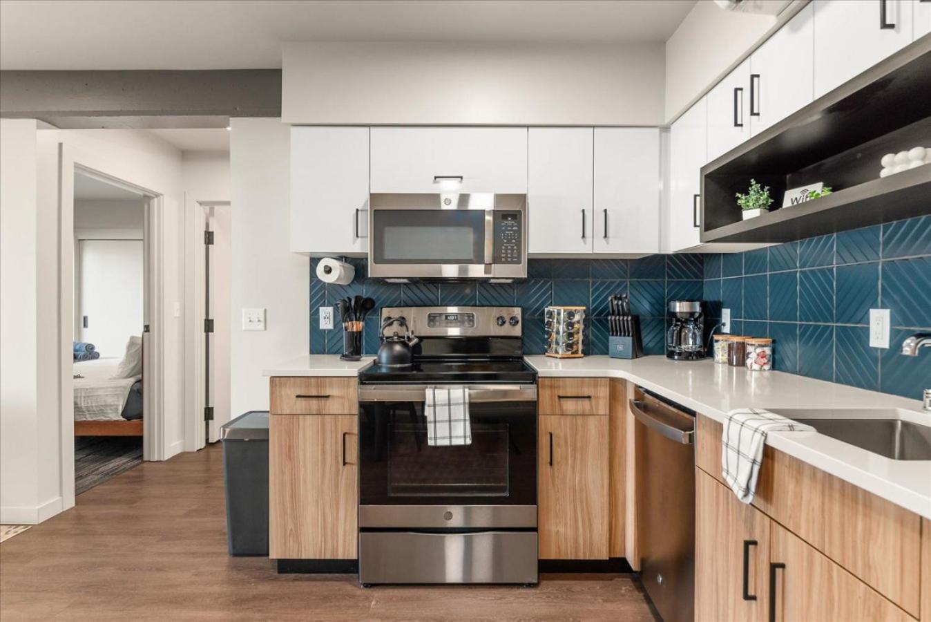 2 Bedroom 2 Bath Downtown