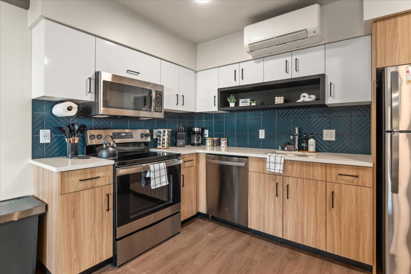 2 Bedroom 2 Bath Downtown
